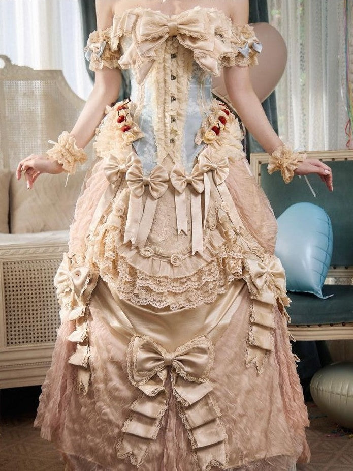 BLOOD SUPPLY Cream Rococo Lace Boned Train Basel Vintage Women's Polyester Skirts
