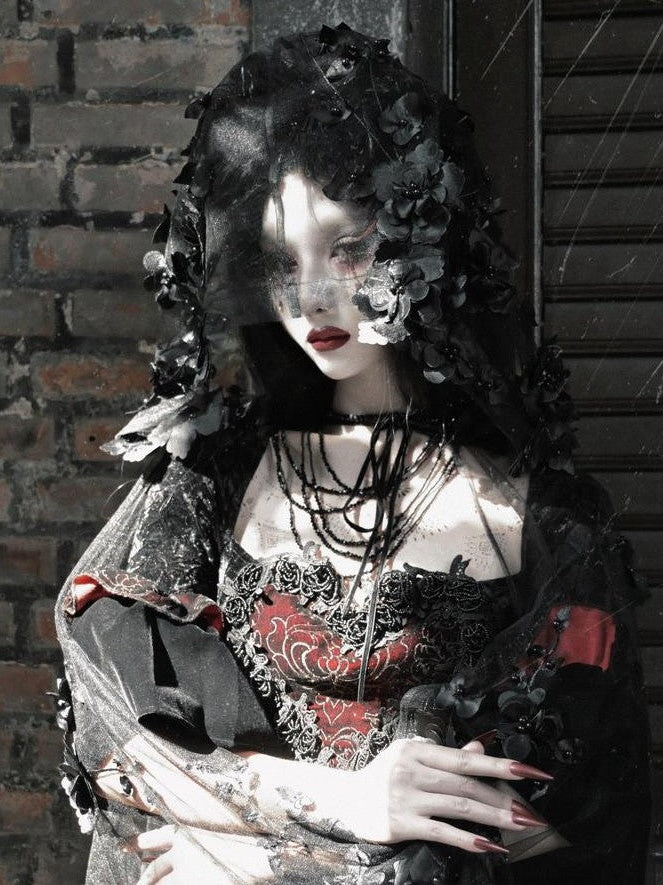 BLOOD SUPPLY Gothic Beaded Embroidered Hooded Women's Polyester Long Cloaks