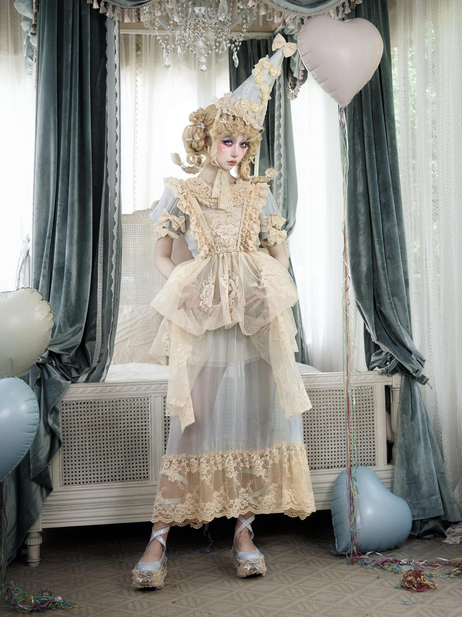 BLOOD SUPPLY Cream Beige Rococo Lace Apron Dolllike Women's Jsk / Jumper Skirts