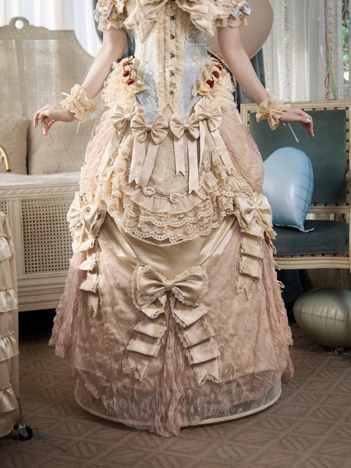 BLOOD SUPPLY Cream Rococo Lace Boned Train Basel Vintage Women's Polyester Skirts