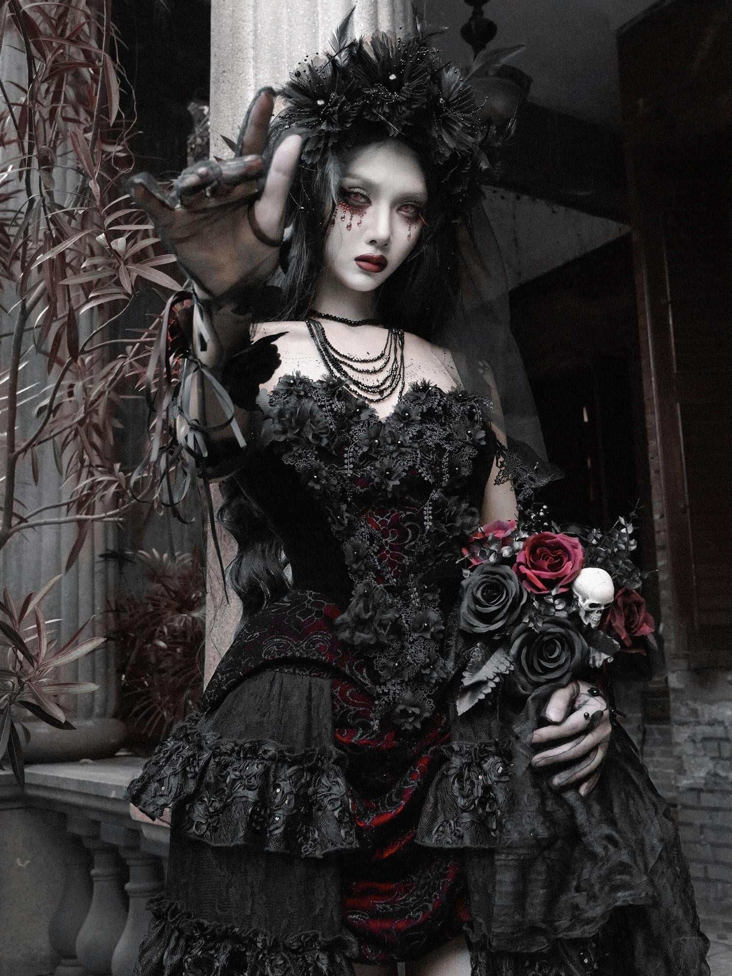 BLOOD SUPPLY Crimson Velvet Gothic V-neck Zipper Heart Details Women's Polyester Bustiers
