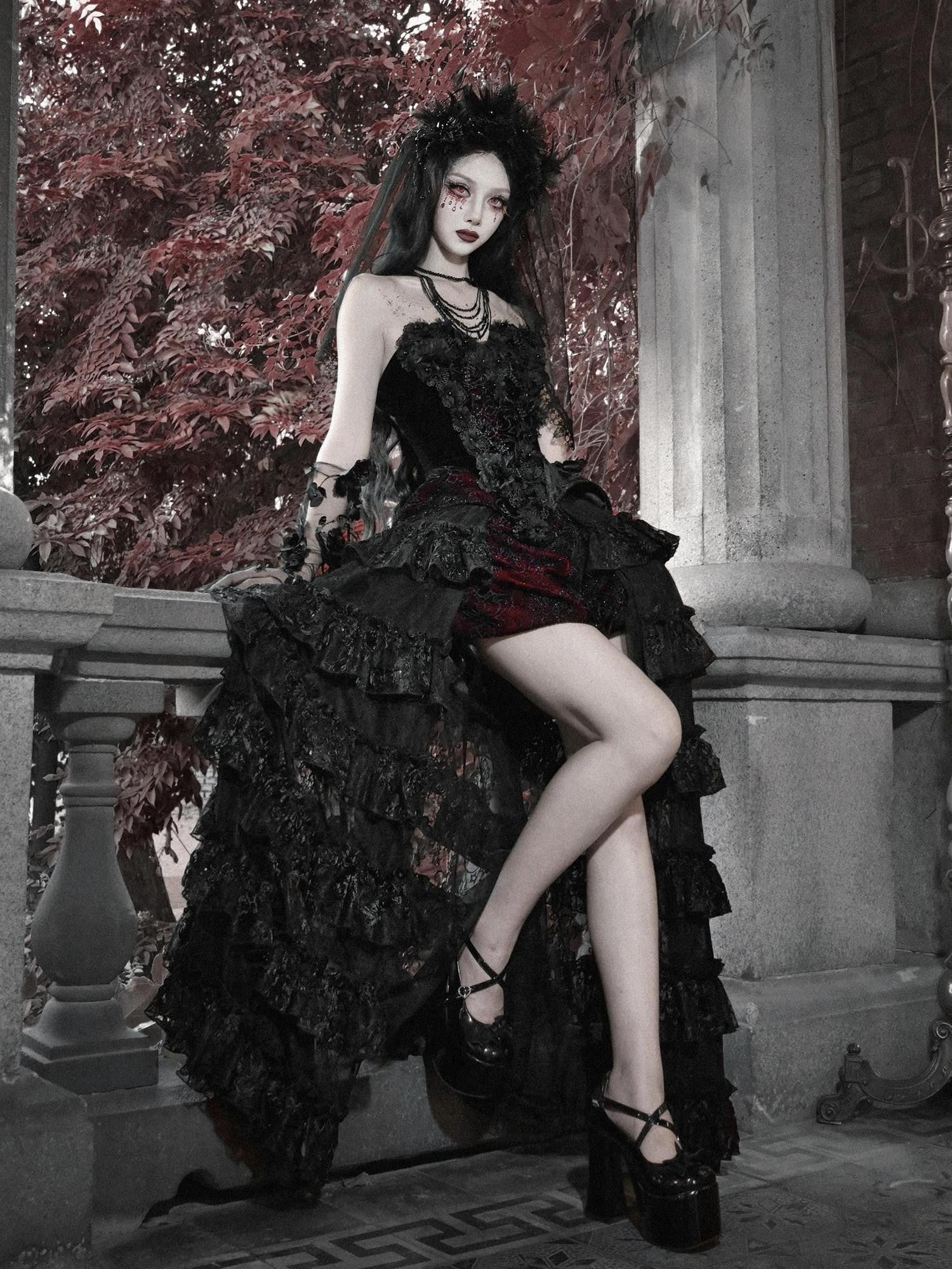BLOOD SUPPLY Crimson Velvet Gothic V-neck Zipper Heart Details Women's Polyester Bustiers