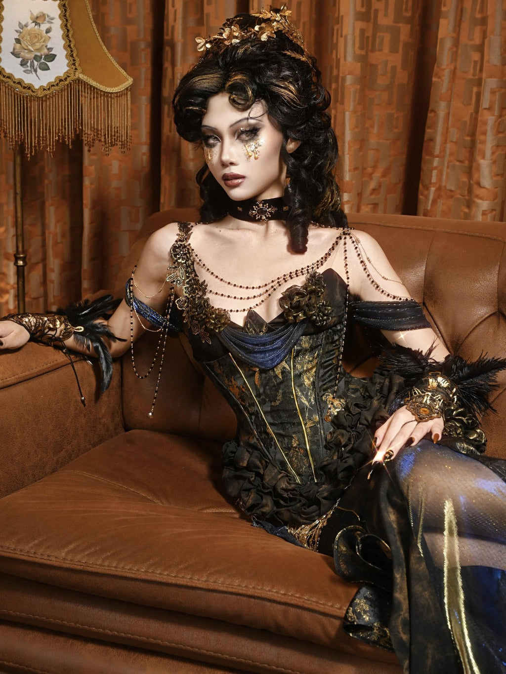 BLOOD SUPPLY Lamplight Heavy Embellished Choker And Shoulder Women's Velvet Necklaces