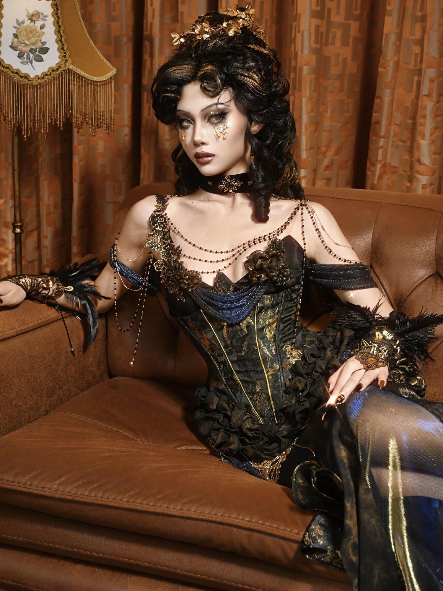 BLOOD SUPPLY Lamplight Heavy Embellished Choker And Shoulder Women's Velvet Necklaces