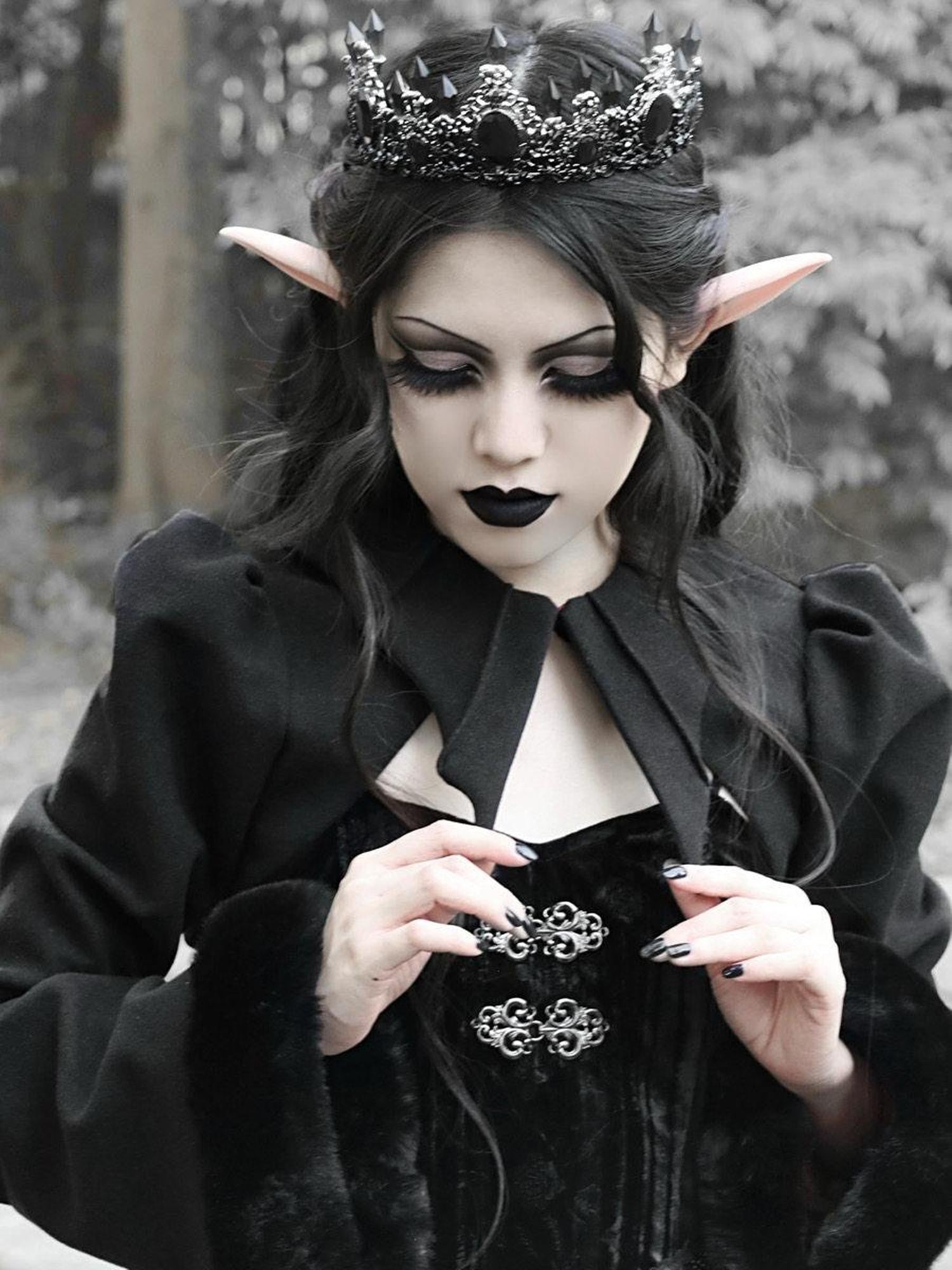 BLOOD SUPPLY Mist Classic Gothic Dark Ornate Batwing Collar Women's Woolen Boleros