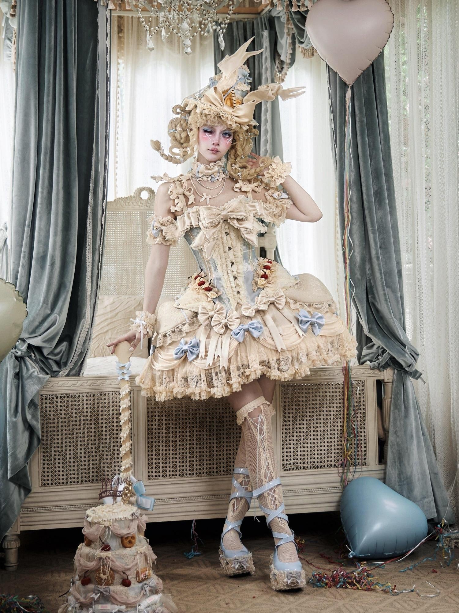 BLOOD SUPPLY Rococo Cake Boned Slim Short Detachable Bow Padded Women's Polyester Bustiers