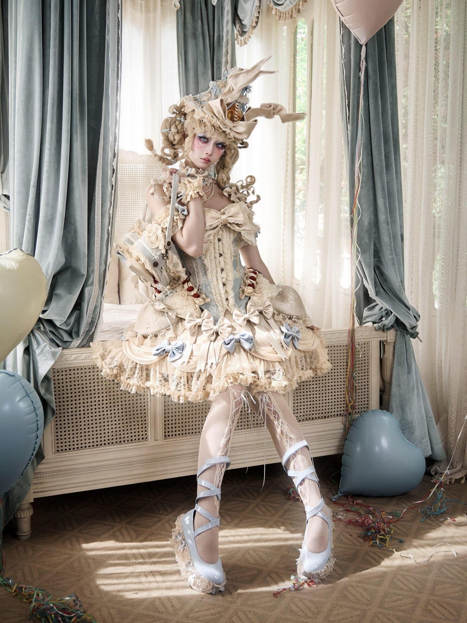 BLOOD SUPPLY Rococo Cake Boned Slim Short Detachable Bow Padded Women's Polyester Bustiers