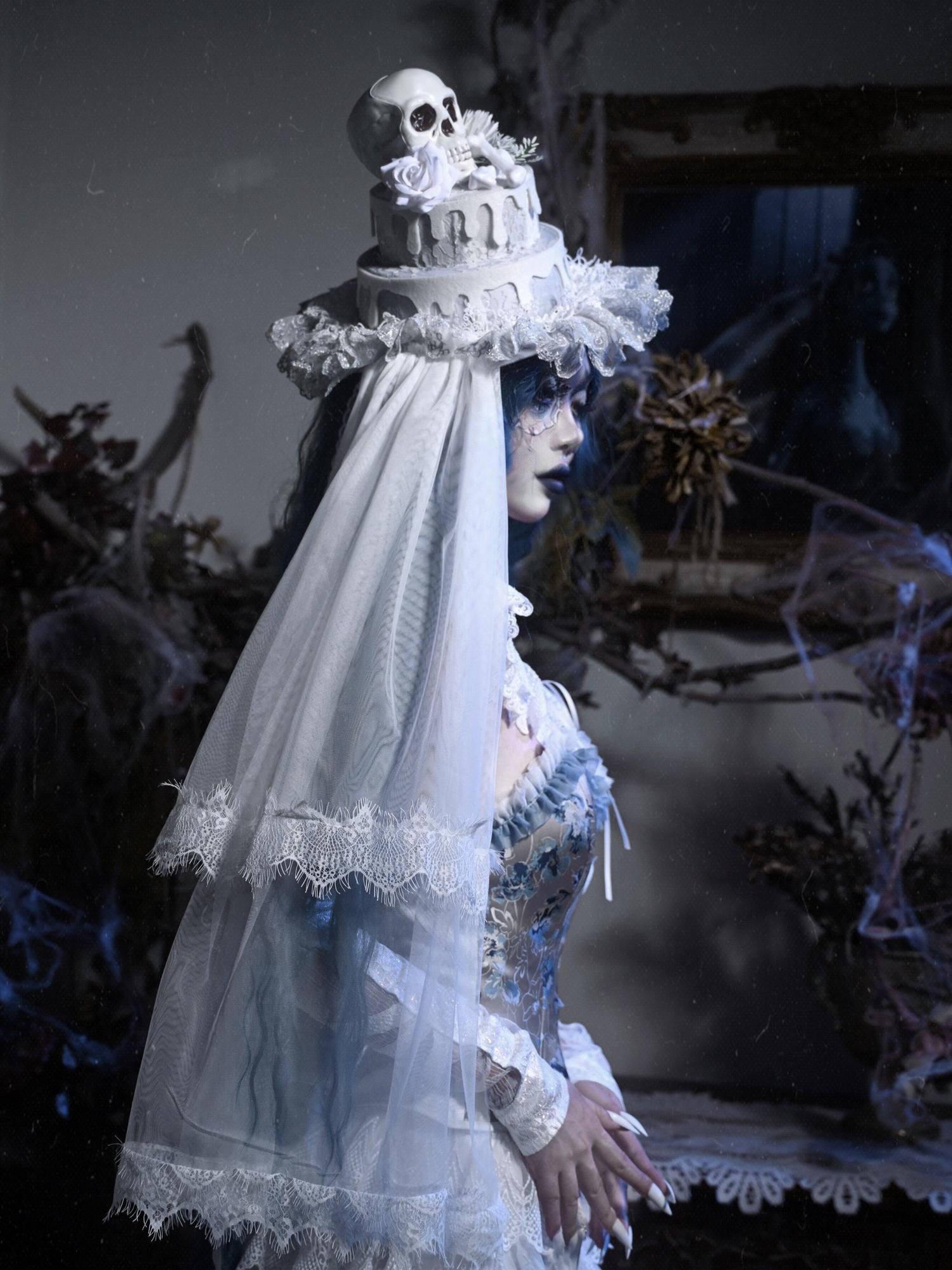 BLOOD SUPPLY White Gothic Skull Lace Cake Dome Lace Up Women's Polyester Full Bonnets