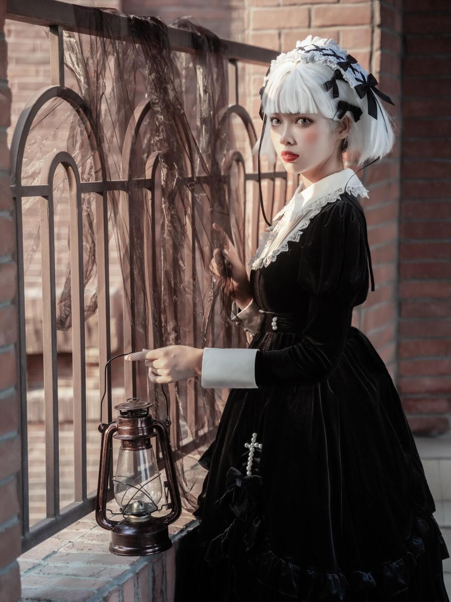 Jing Mu Black Gothic Lolita Cross A Line Women's Polyester Long Sleeve Op