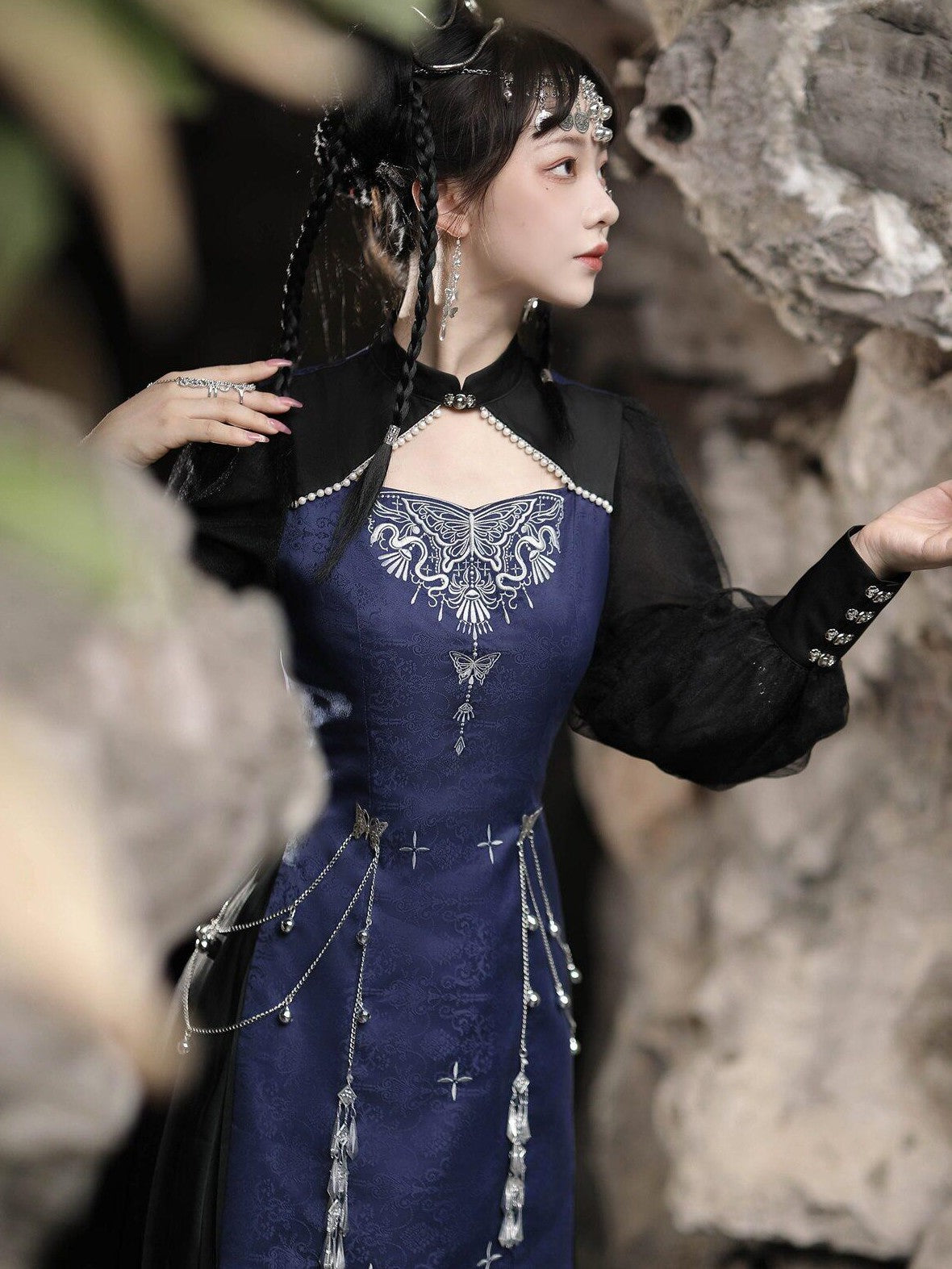 Jing Mu Cutout Embroidered Modified Cheongsam Women's Polyester Long Sleeve Op