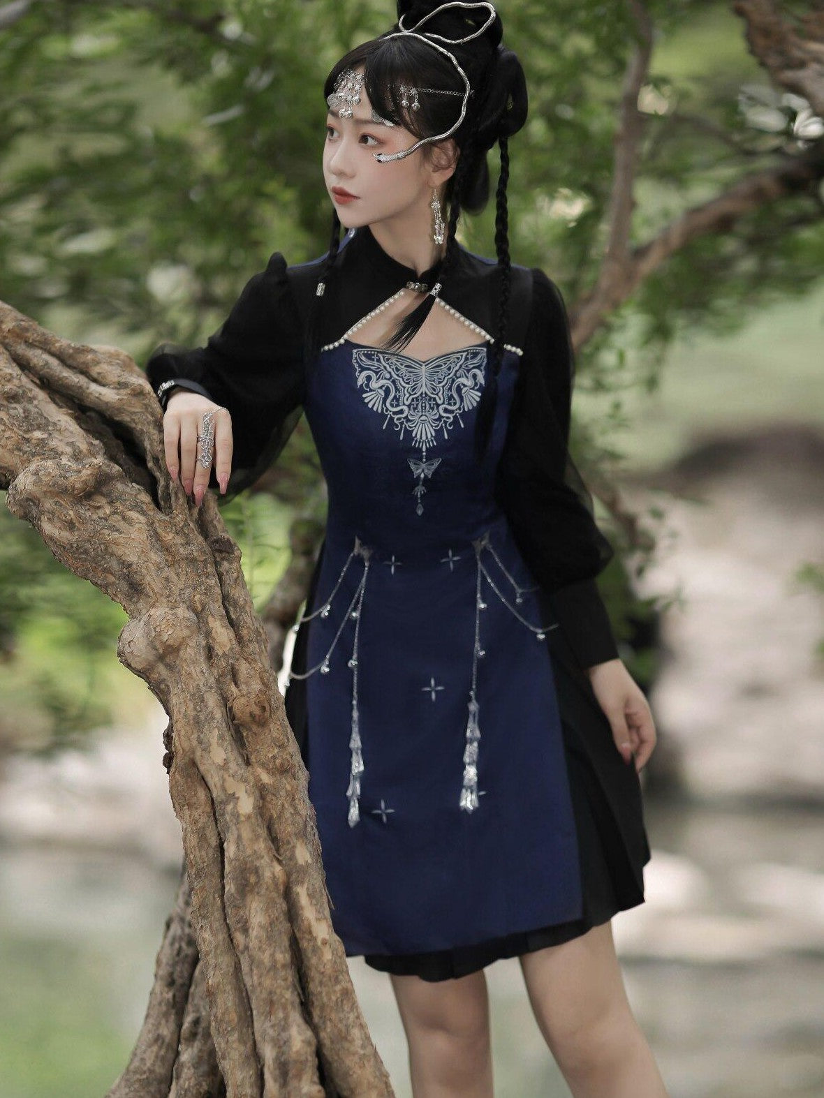 Jing Mu Cutout Embroidered Modified Cheongsam Women's Polyester Long Sleeve Op