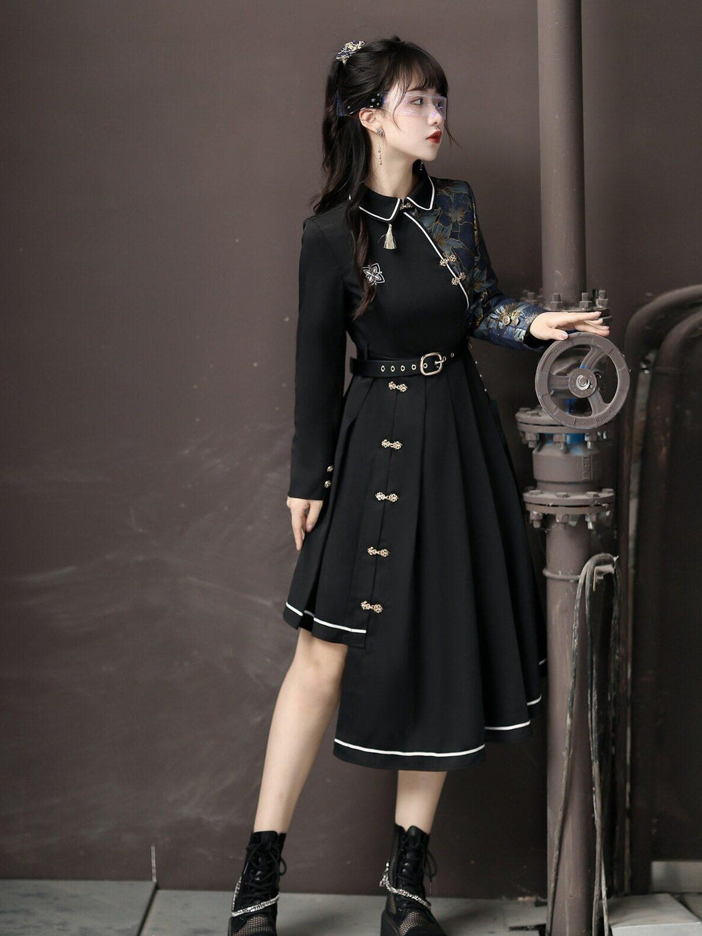Jing Mu Modern Han Fusion Frog Buttons Asymmetrical Women's Polyester Long Sleeve Op