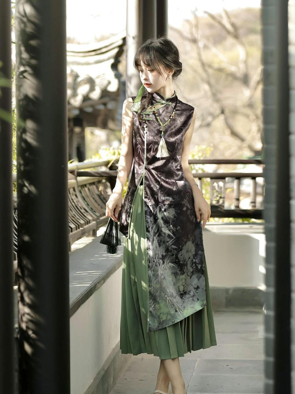 Jing Mu Modified Asymmetric Collar Cheongsam Women's Polyester Jsk / Jumper Skirts