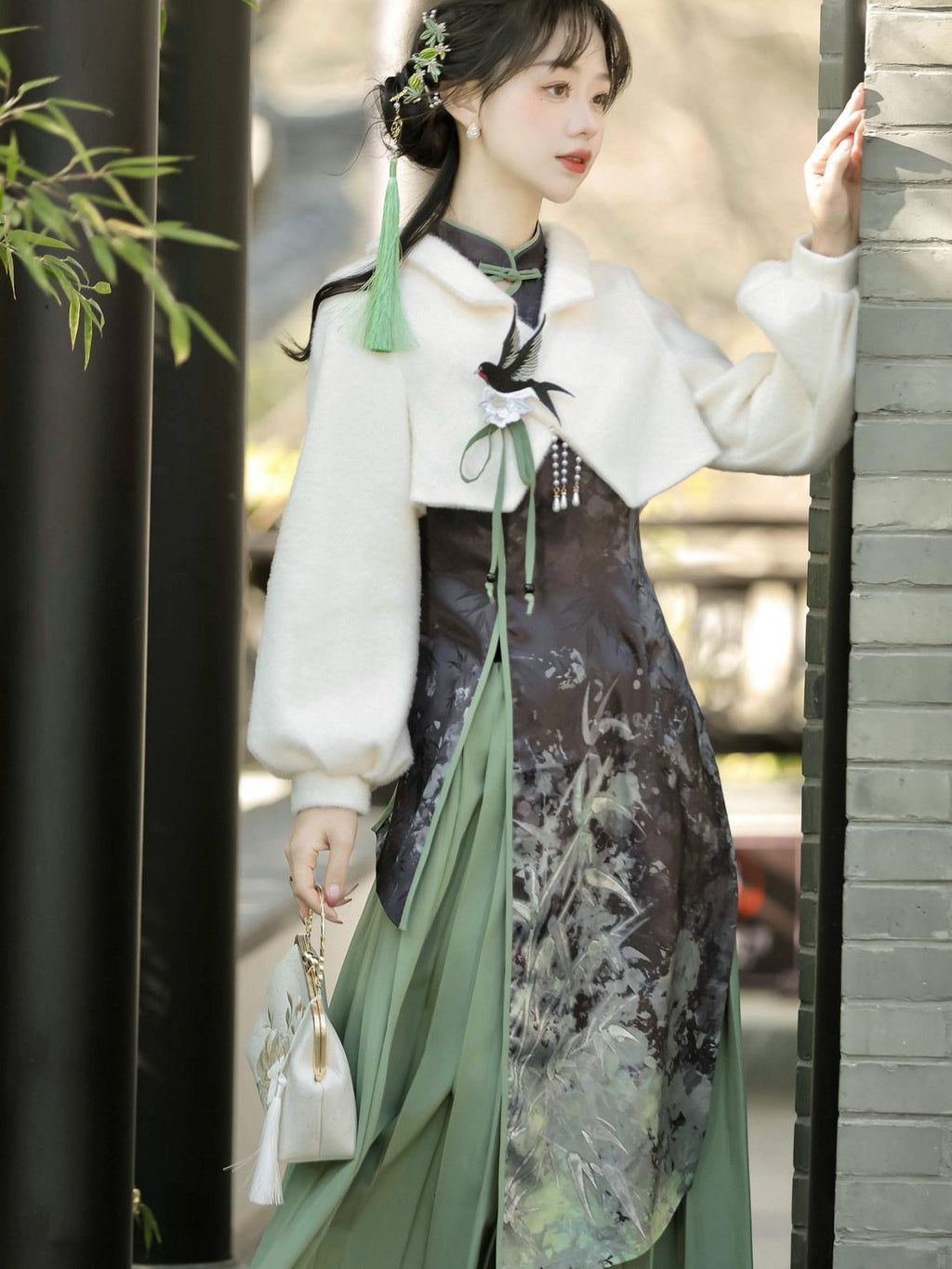 Jing Mu Modified Asymmetric Collar Cheongsam Women's Polyester Jsk / Jumper Skirts