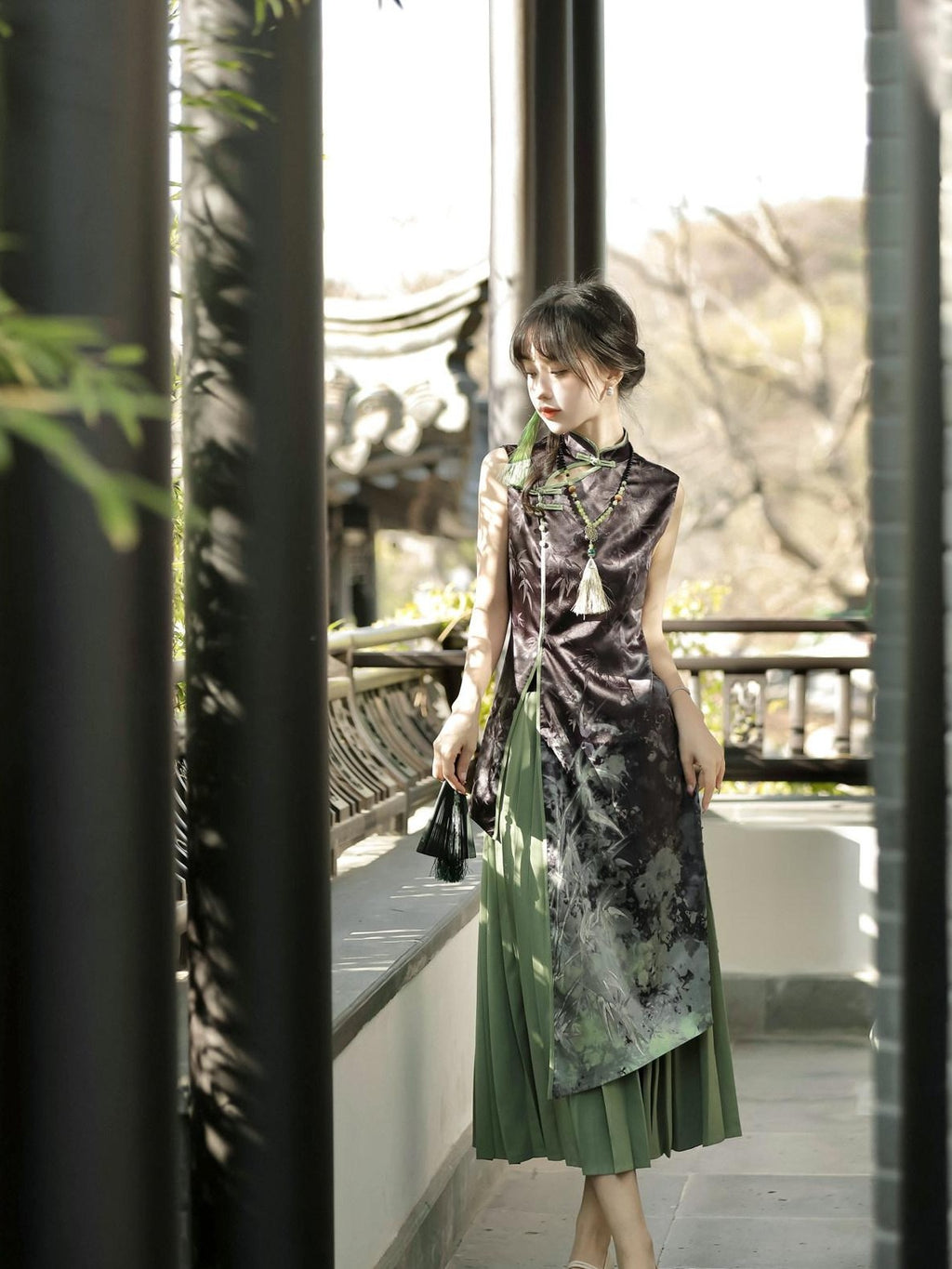 Jing Mu Modified Asymmetric Collar Cheongsam Women's Polyester Jsk / Jumper Skirts