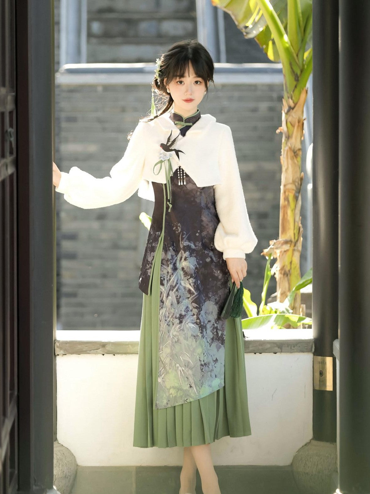 Jing Mu Modified Asymmetric Collar Cheongsam Women's Polyester Jsk / Jumper Skirts