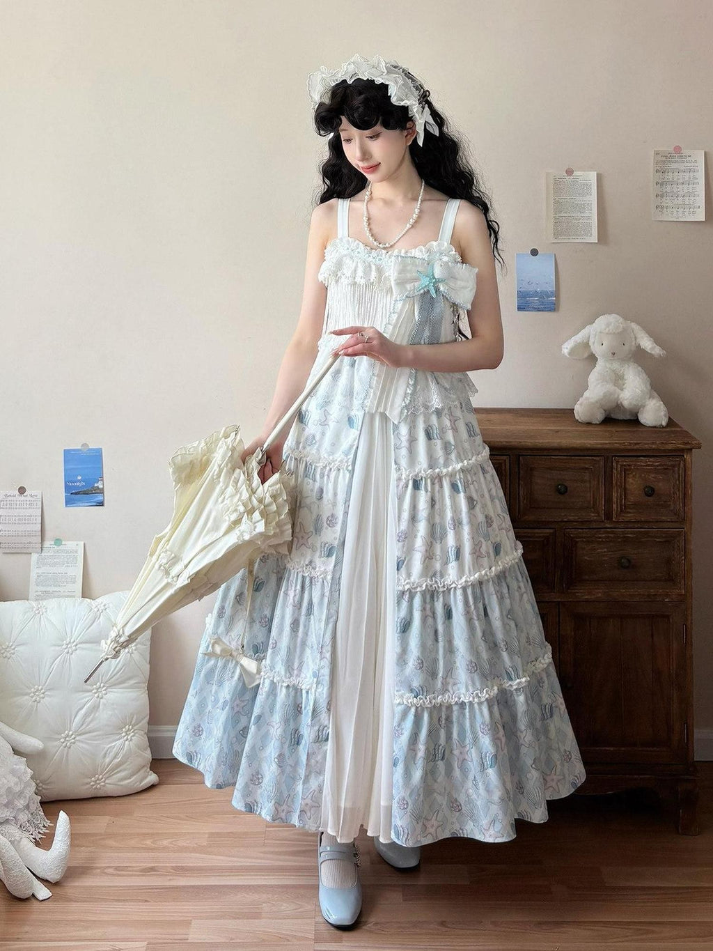 Jing Mu Shell Hem Flared Spaghetti Strap Sweet Lolita Women's Jsk / Jumper Skirts