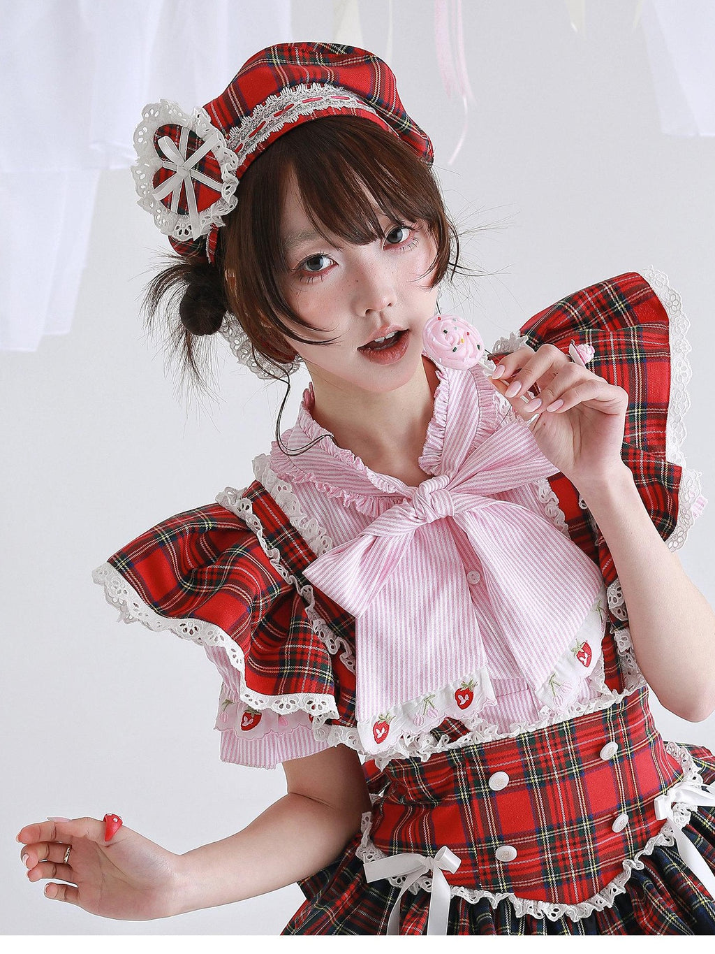 SOS MEME CLUB Retro Red Plaid Hollow Embroidered Women's Polyester Full Bonnets