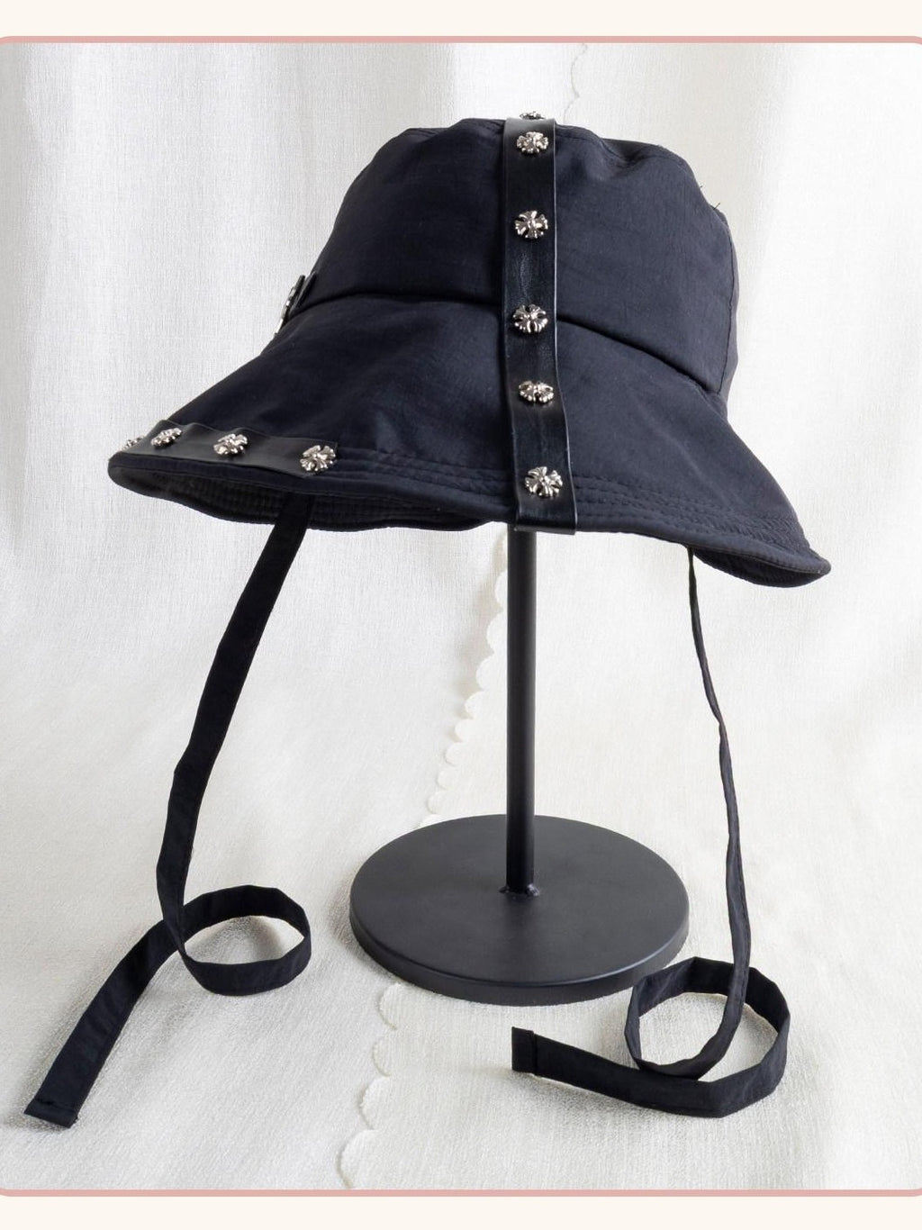 Stardust Rose Black Punk Round Top Wide Brim Breathable Casual Women's Full Bonnets