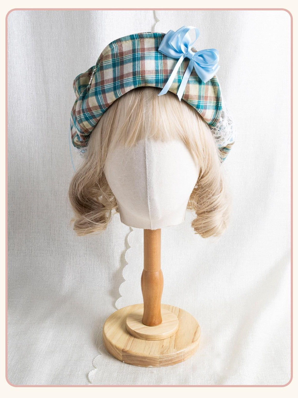 Stardust Rose Cloud Plaid Adjustable Bow Tie Strap Round Top Women's Full Bonnets
