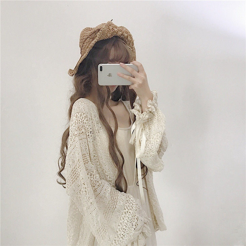 Sugar_Girl_Apricot_Lace_V-neck_Bell_Sleeve_Patchwork_Women's_Polyester_Short_Cardigans_614312582303_MISSTT
