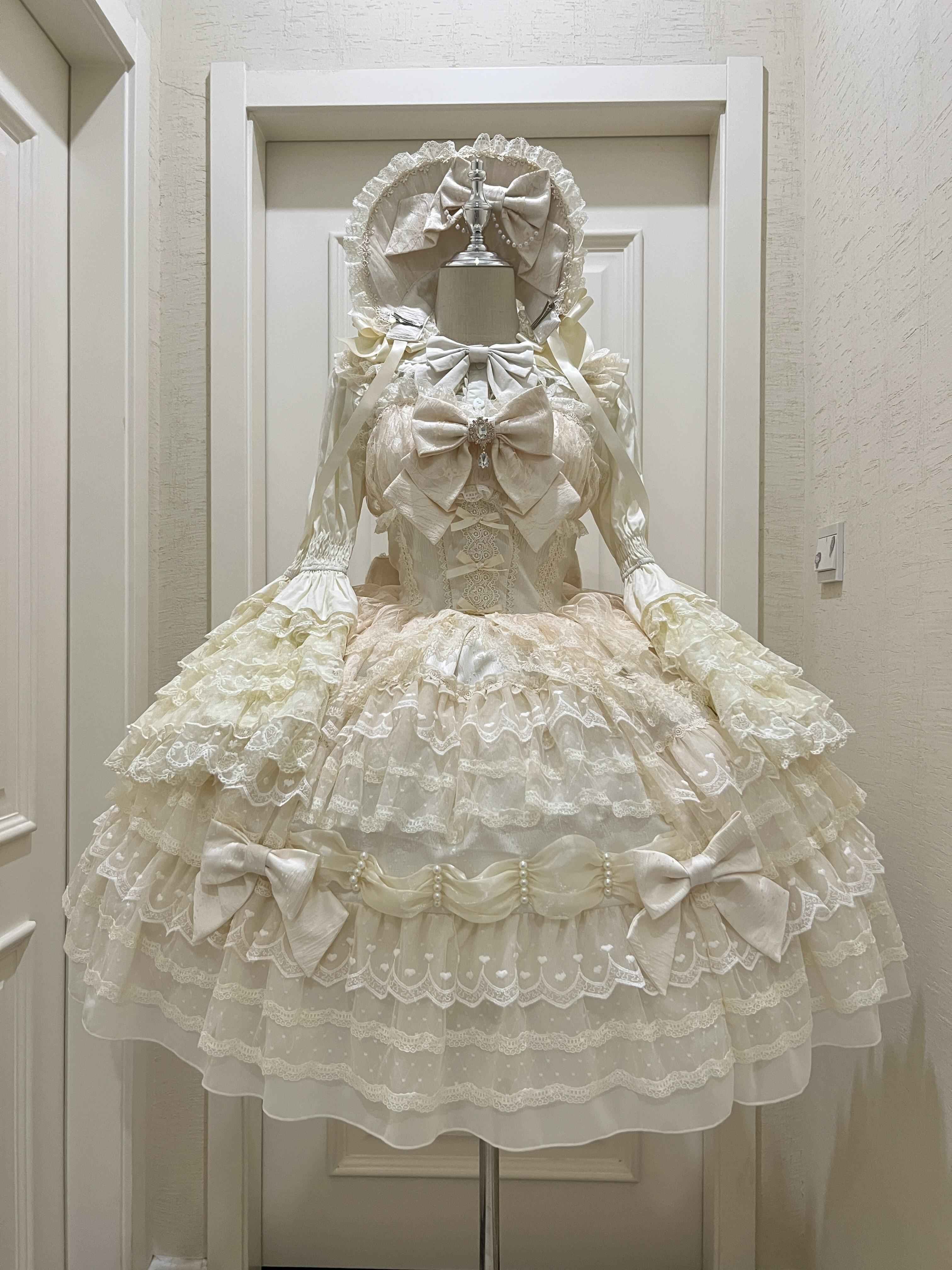 Sugar_Girl_Lolita_Doll_A_Line_Straight_Neck_Back_Bow_Women's_Jsk_/_Jumper_Skirts_851765323861_MISSTT
