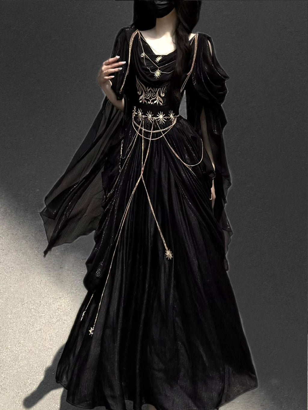 Sweet Promise Black Gothic Lolita V-neck A Line With Waist Chain Women's Jsk / Jumper Skirts