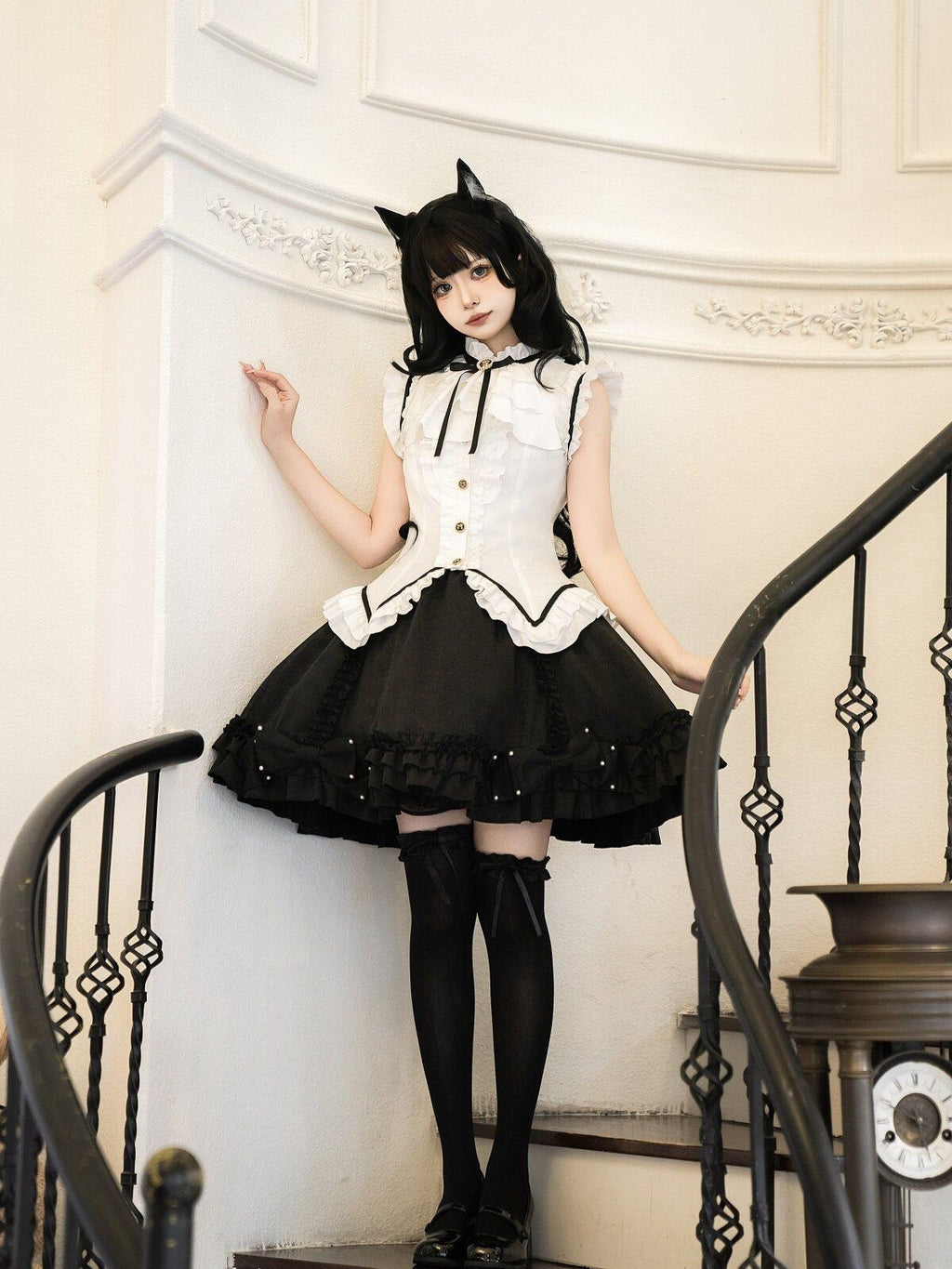Sweet Promise Black White Gothic Lolita Maid Japanese Schoolgirl Women's Jsk / Jumper Skirts