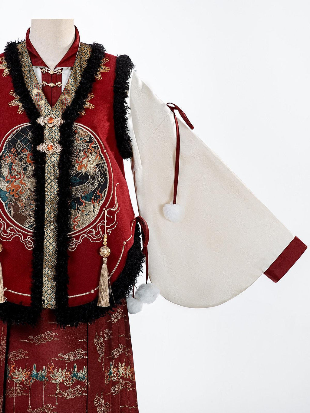 Sweet Promise Embroidered Bijia Pompom Top Woven Gold Horse Pattern Women's Polyester Op Sets