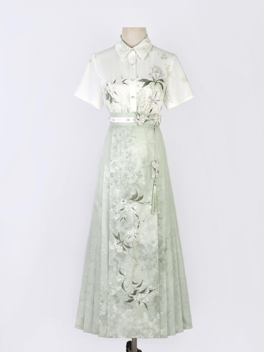 Sweet Promise Forest Hanfu Inspired New Chinese Women's Short Sleeve Mamian Skirt Sets