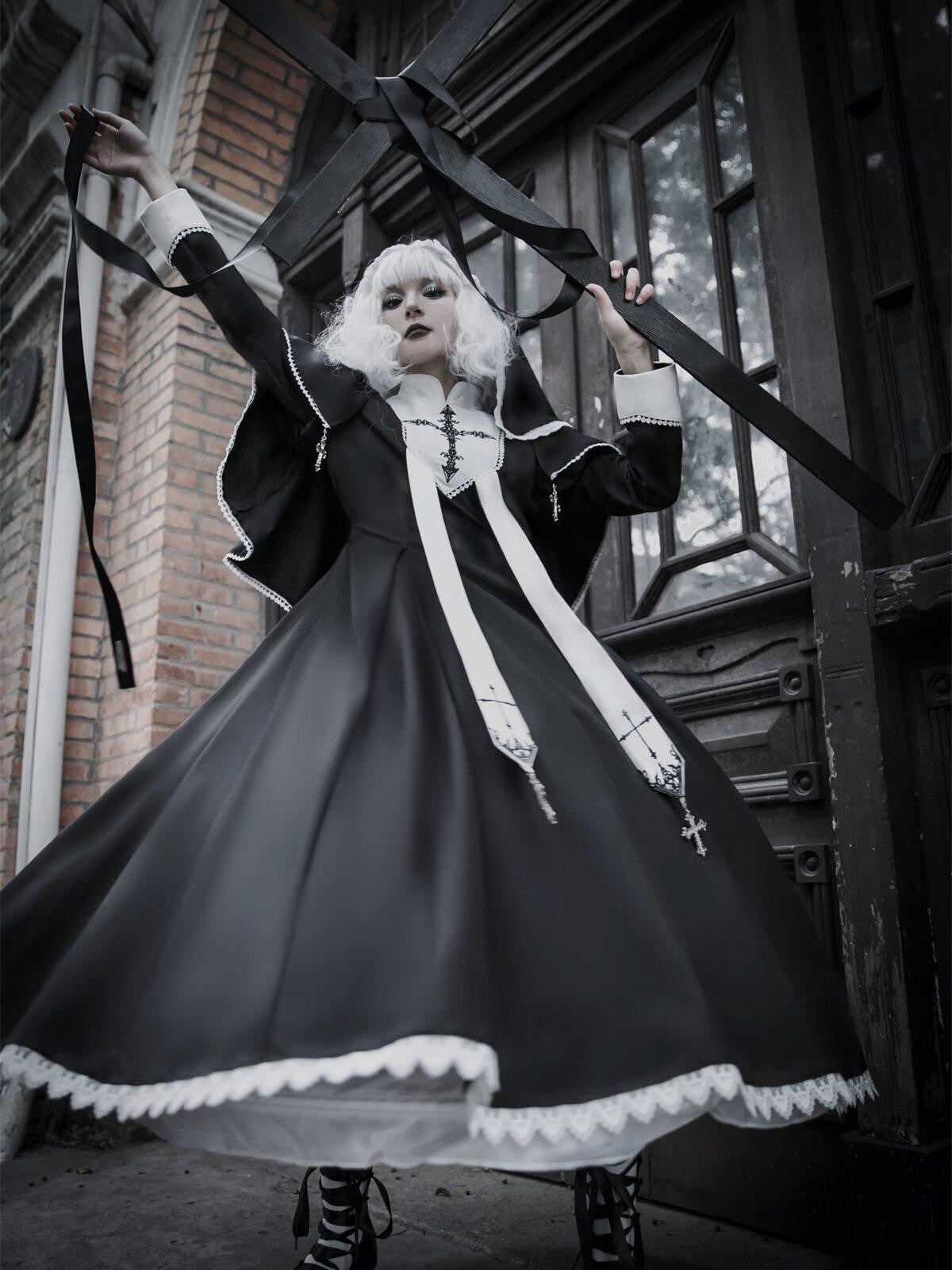 Sweet Promise Halloween Gothic Lolita Cape Women's Polyester Long Sleeve Op
