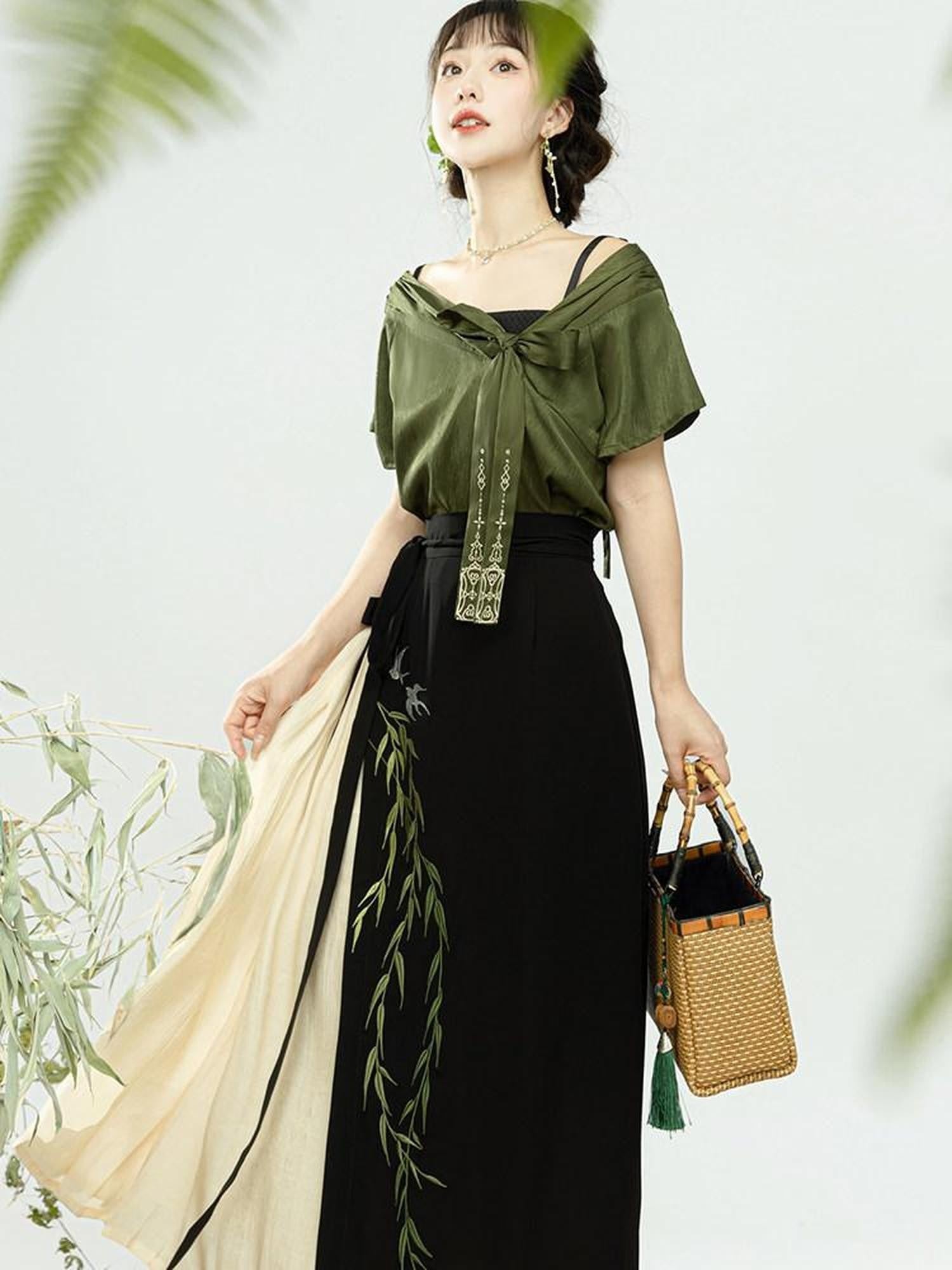 Sweet Promise Han Element Lolita V-neck High Waist Three Piece Women's Polyester Skirt Sets