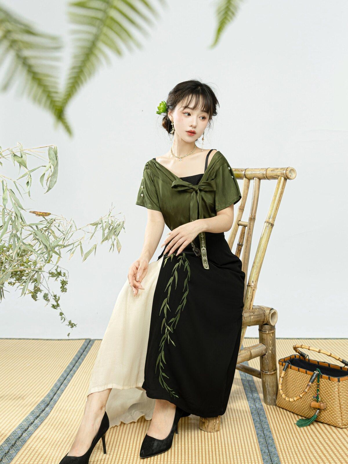 Sweet Promise Han Element Lolita V-neck High Waist Three Piece Women's Polyester Skirt Sets