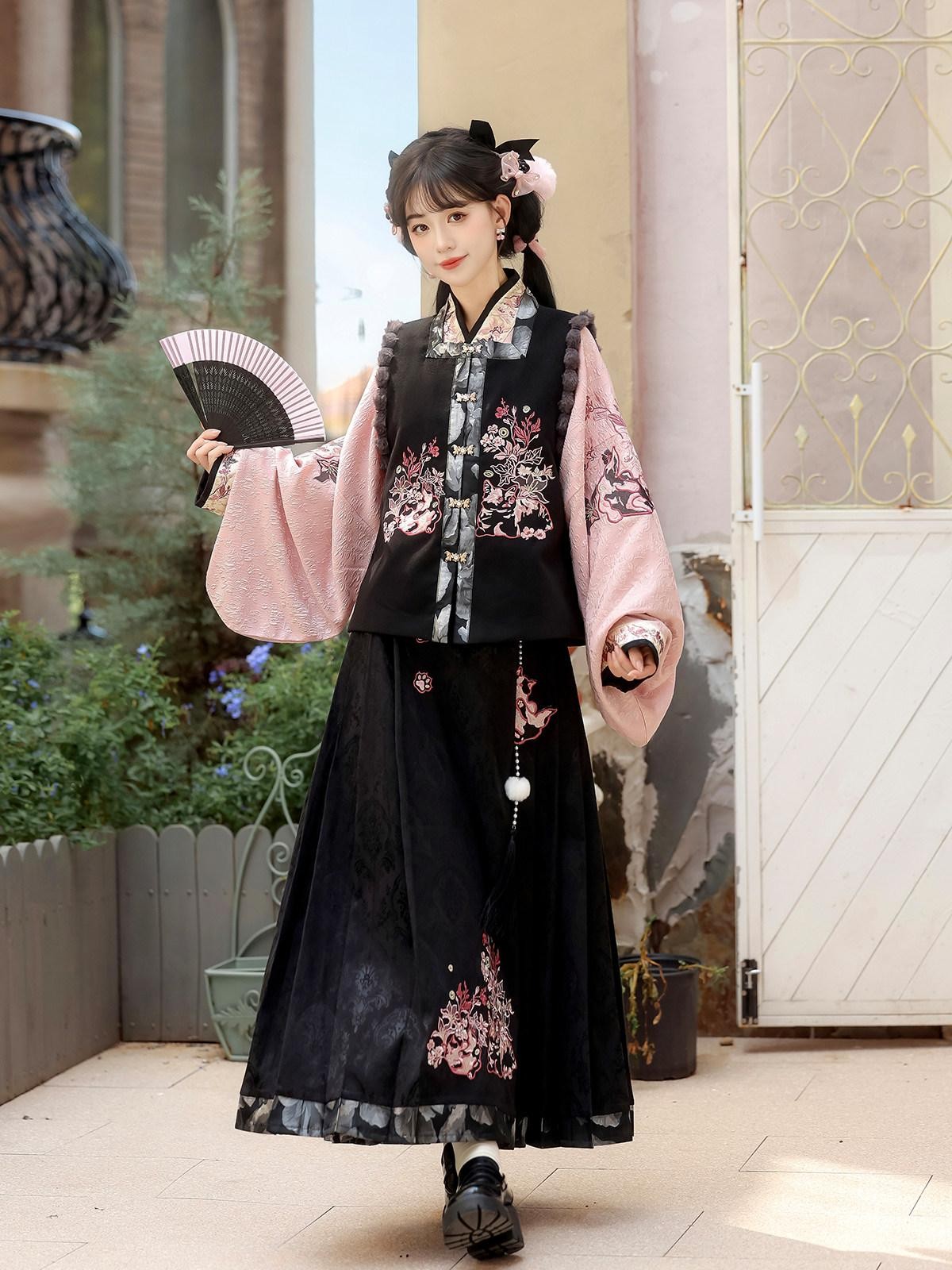 Sweet Promise Hanfu Retro Mamian Skirt Cross Collar Vest New Chinese Style Women's Skirt Sets