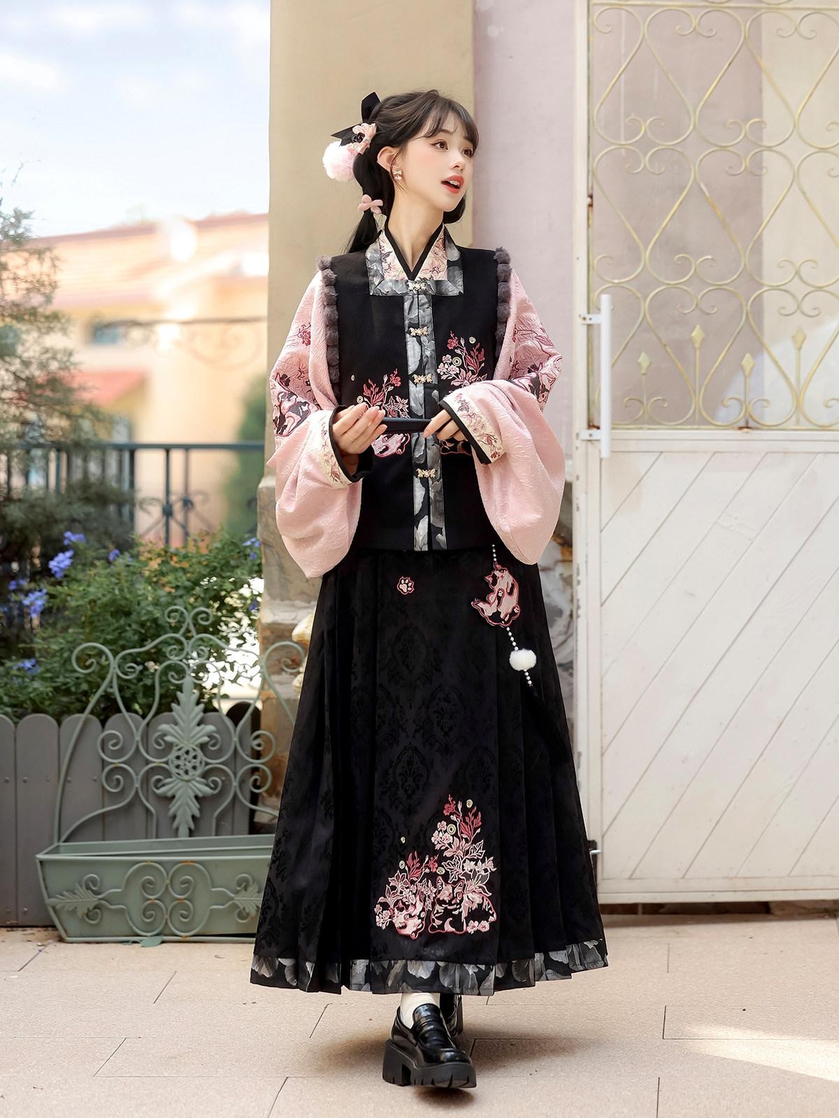 Sweet Promise Hanfu Retro Mamian Skirt Cross Collar Vest New Chinese Style Women's Skirt Sets