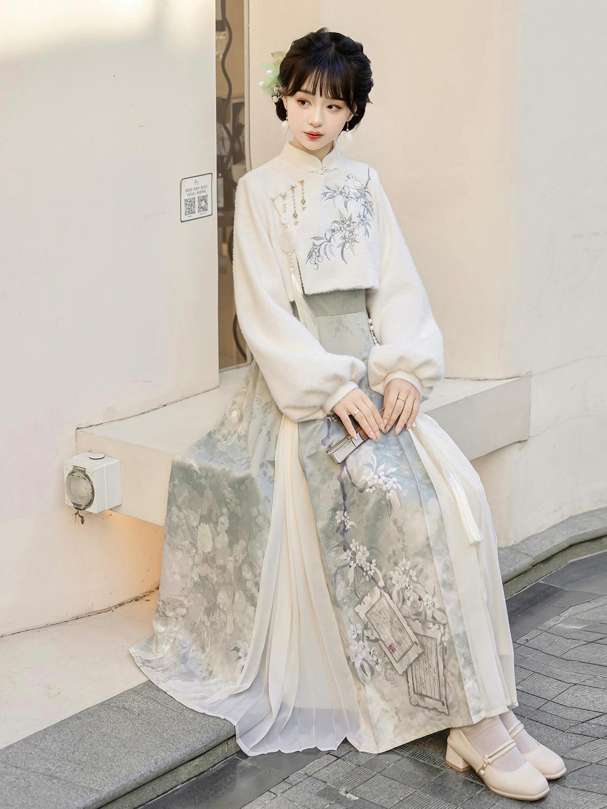 Sweet Promise Jacquard Hanfu Inspired Modified Ming Style Women's Polyester Op Sets