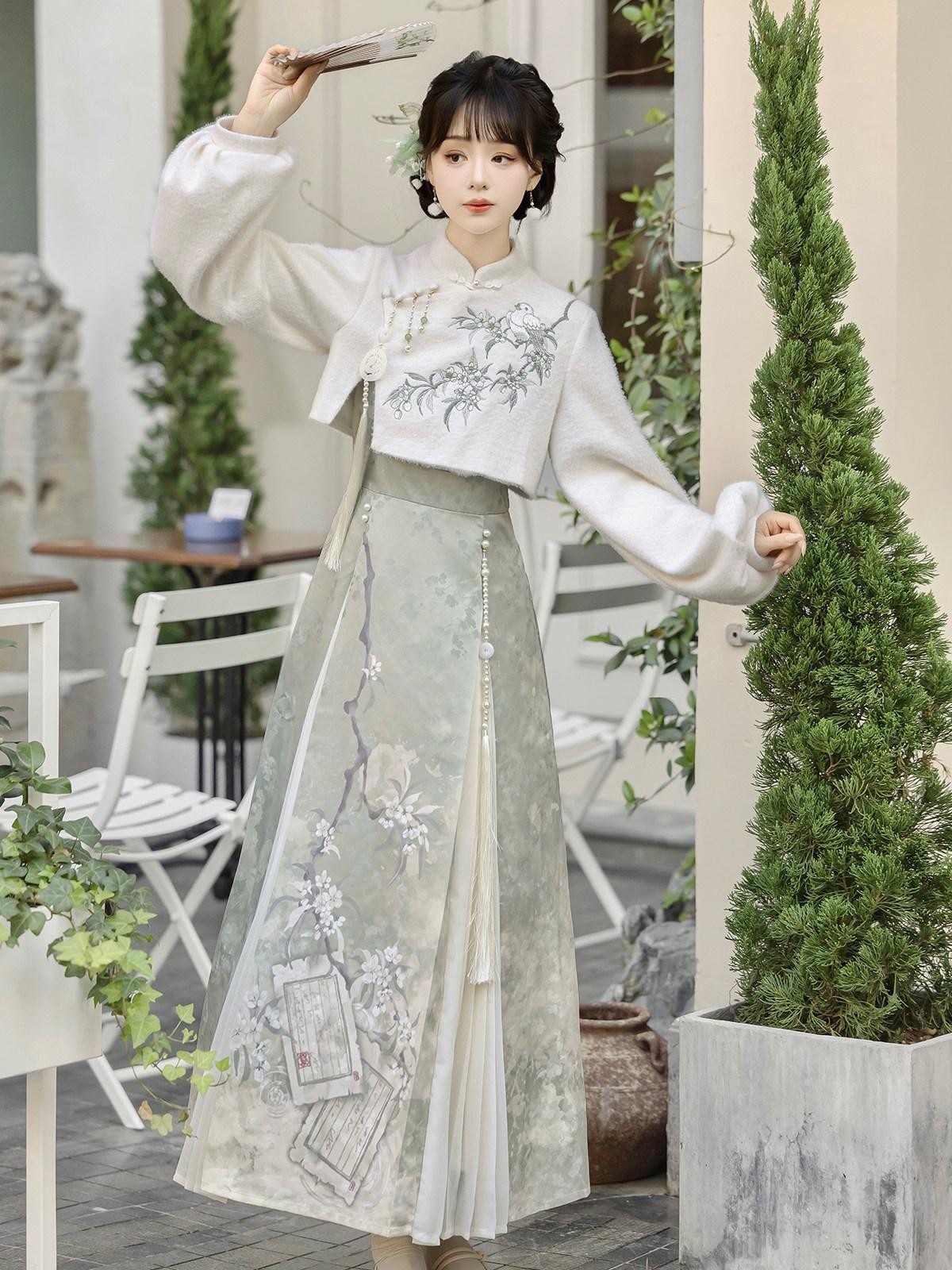 Sweet Promise Jacquard Hanfu Inspired Modified Ming Style Women's Polyester Op Sets