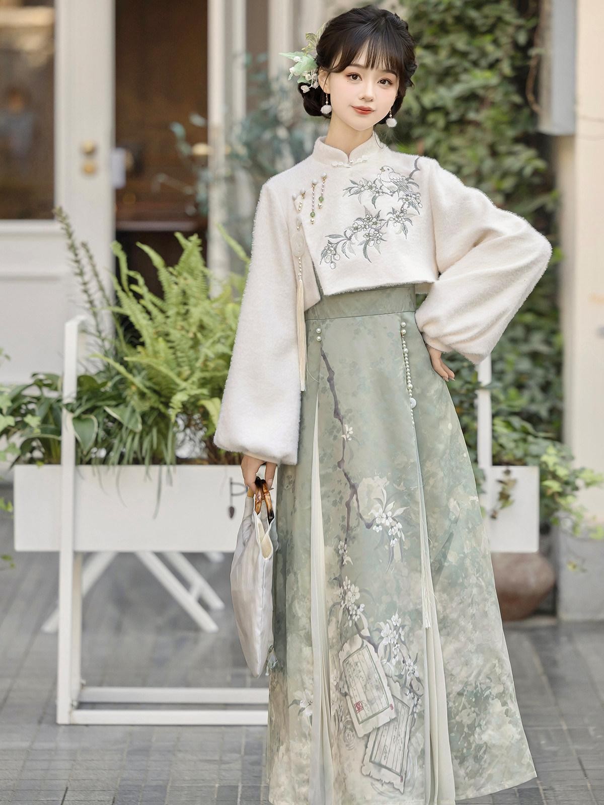 Sweet Promise Jacquard Hanfu Inspired Modified Ming Style Women's Polyester Op Sets