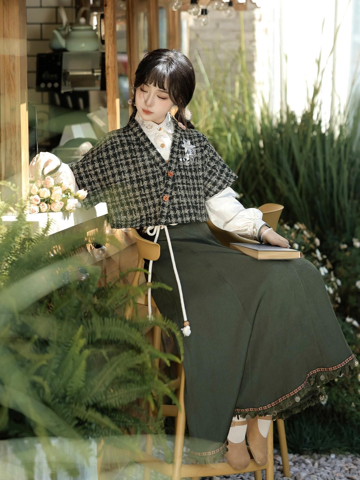 Sweet Promise Literary Retro Modified Hanfu Chinese Style Women's Polyester Skirt Sets