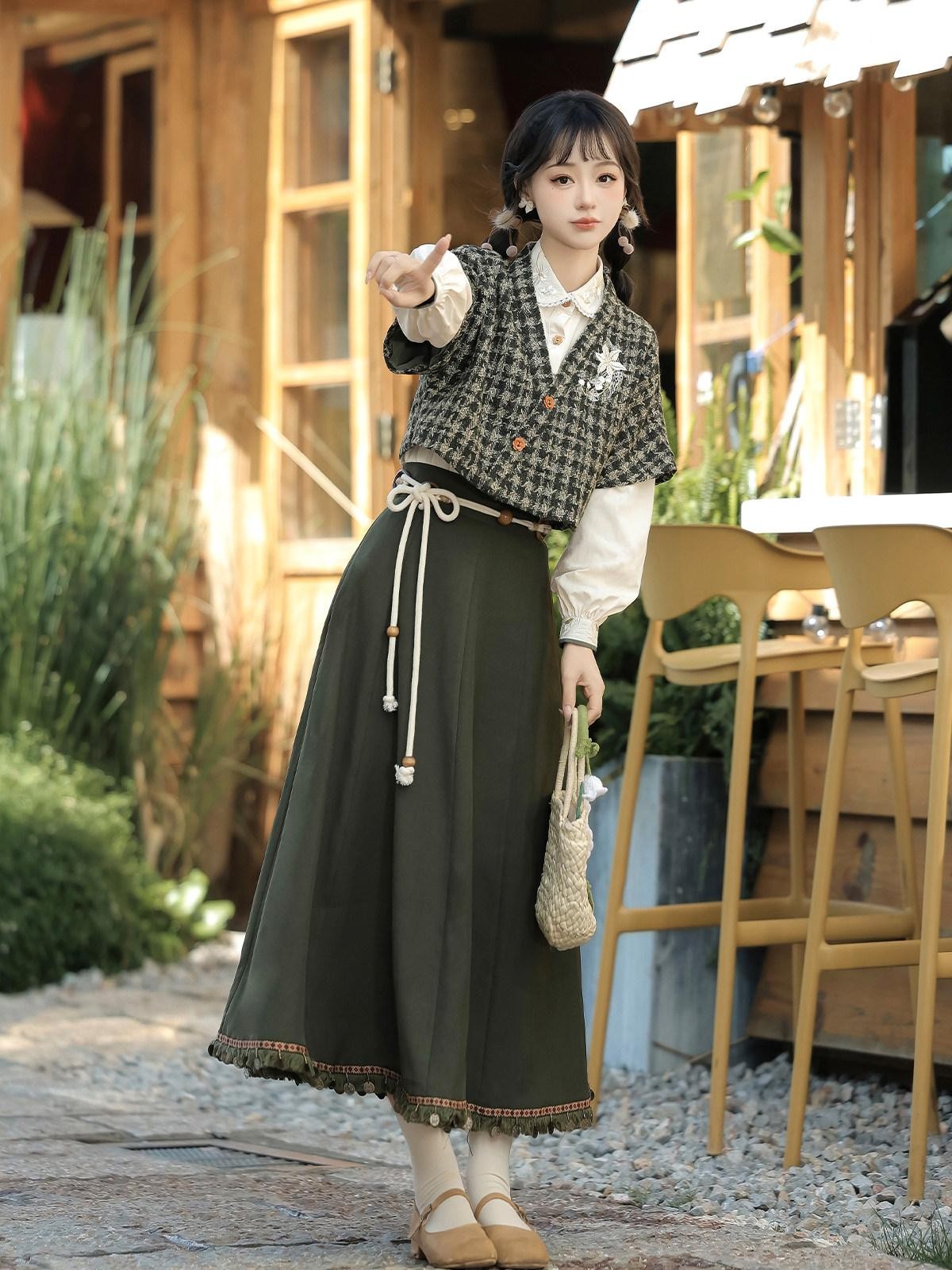Sweet Promise Literary Retro Modified Hanfu Chinese Style Women's Polyester Skirt Sets