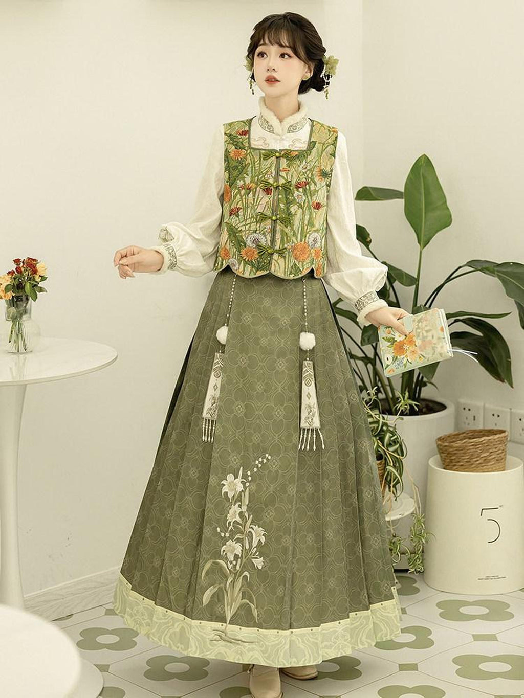 Sweet Promise Vintage Chinese Modernized Hanfu Mamian Three Piece Women's Polyester Skirt Sets
