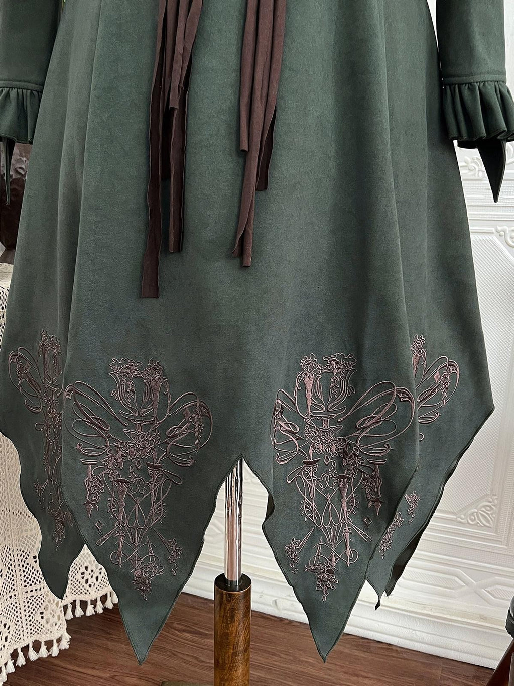 Sweet Promise Vintage Lolita Cape A Line Round Neck Belted Three Piece Women's Op Sets
