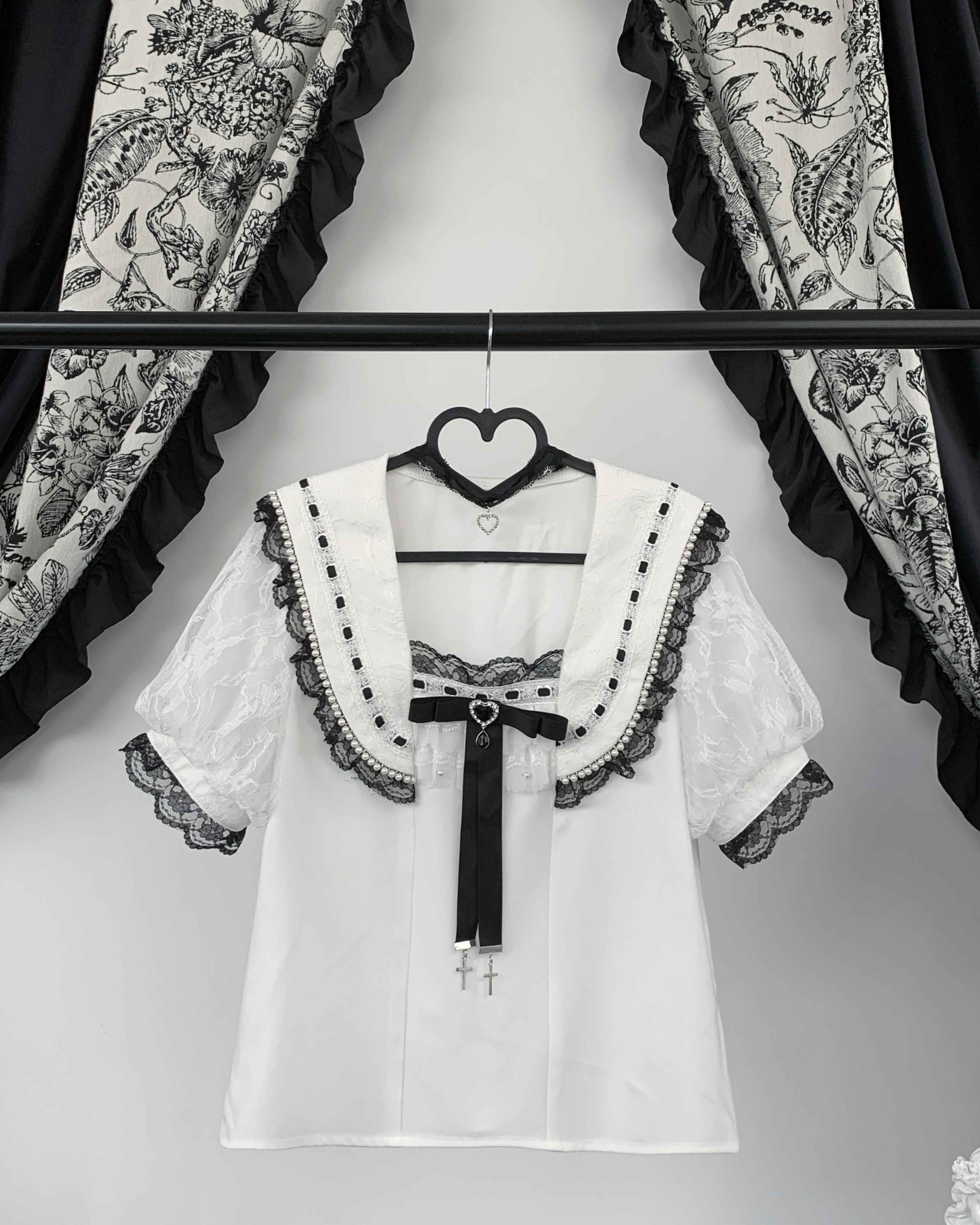 Virtual_Paradise_Lace_Trim_Sailor_Collar_Bow_Loose_Women's_Short_Sleeve_Blouses_1051027442464_MISSTT