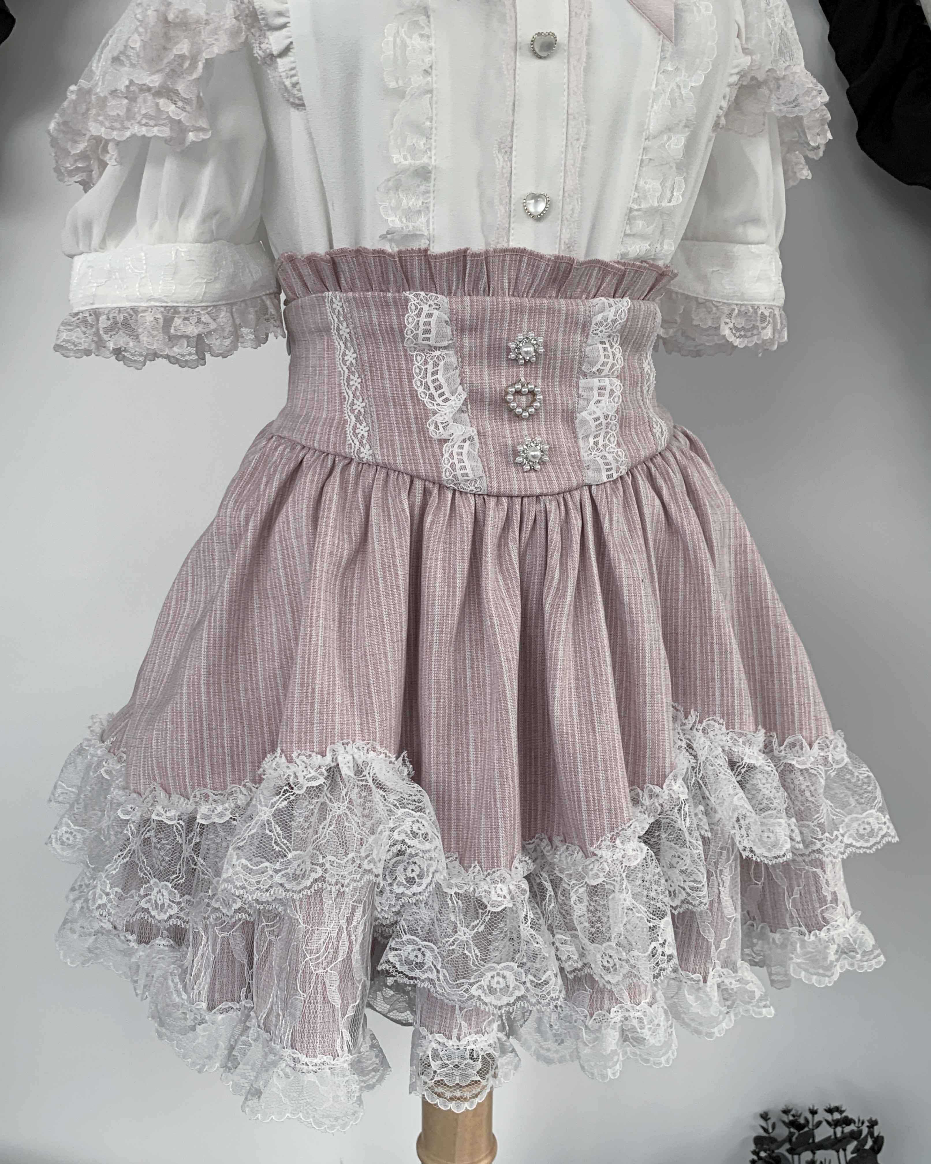 Virtual_Paradise_Petal_Hem_Girly_Cute_Japanese_Women's_Lace_Tiered_Layered_Skirts_1058250860478_MISSTT