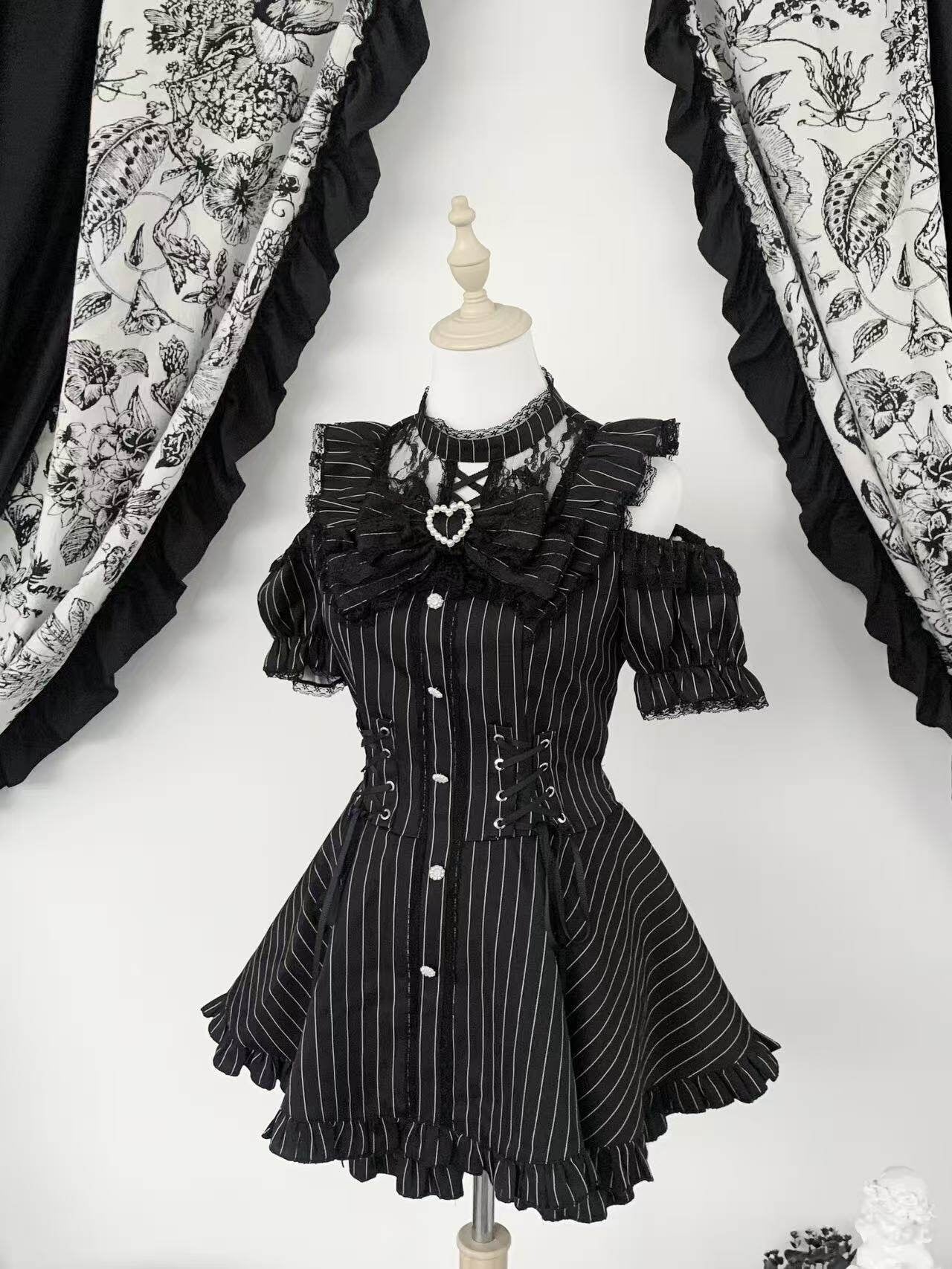 Virtual_Paradise_Striped_Lace_Stand_Collar_Fitted_Women's_Japanese_Subculture_Cute_Op_Sets_1012651018117_MISSTT