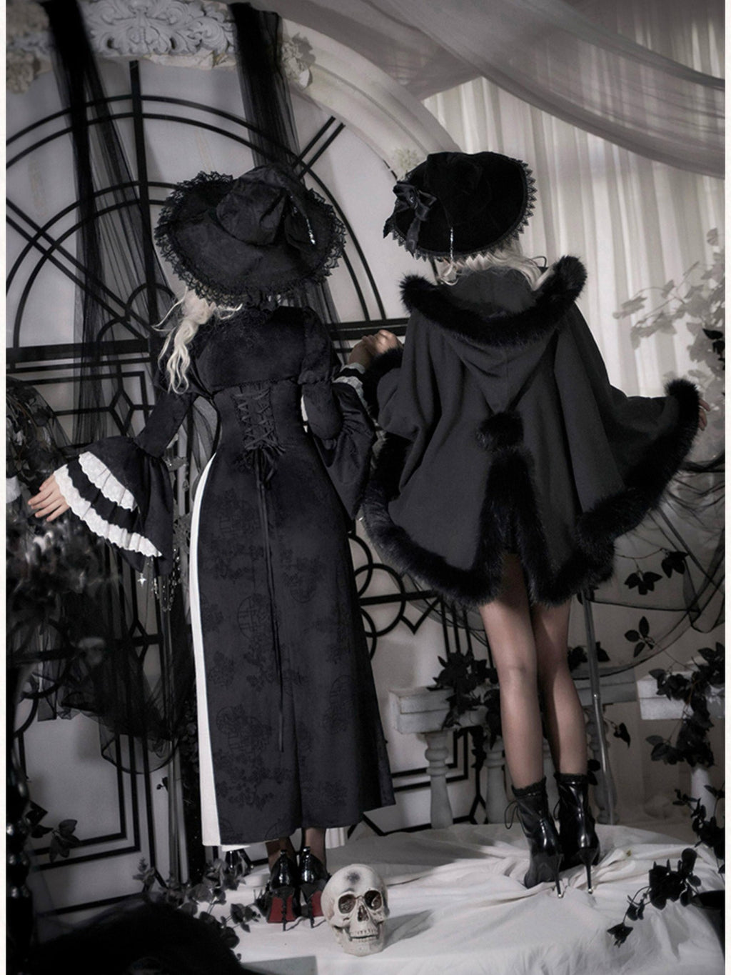With PUJI Black Hooded Gothic Brooch Women's Thick Fleece Lined Long Cloaks