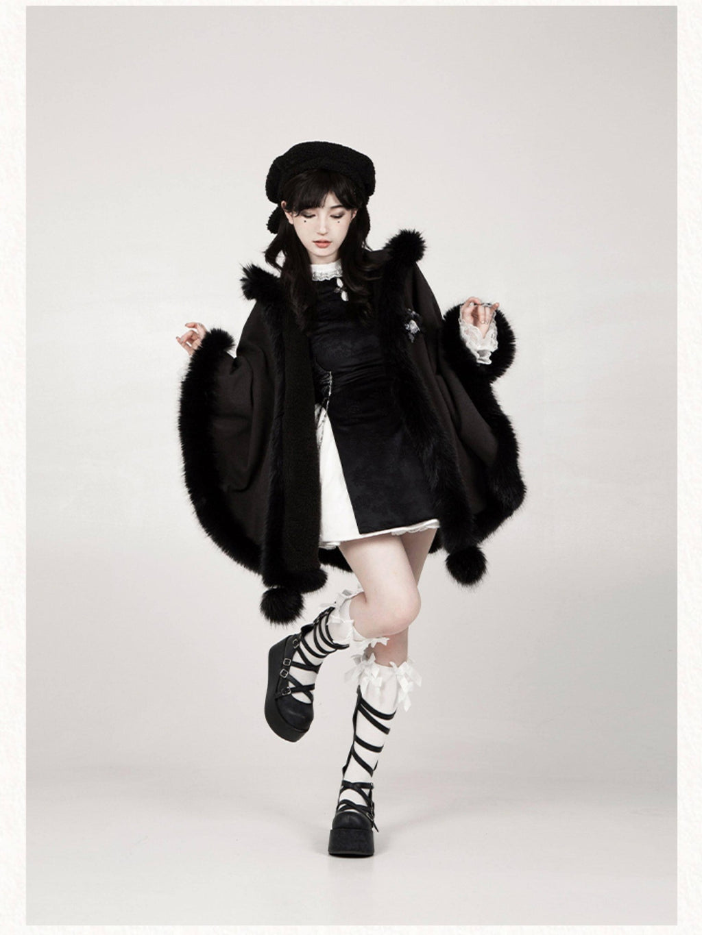 With PUJI Black Hooded Gothic Brooch Women's Thick Fleece Lined Long Cloaks