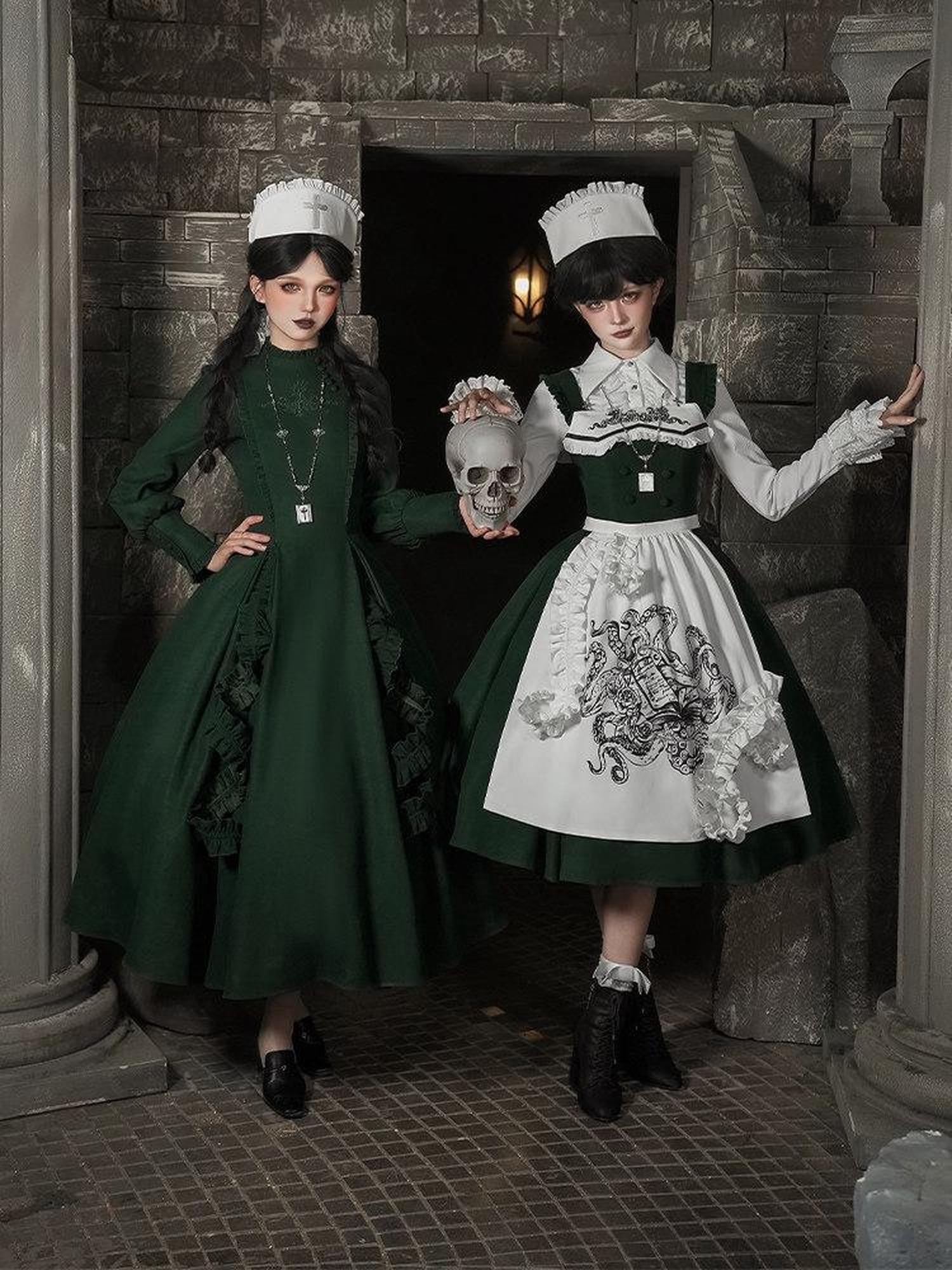 With PUJI Dark Gothic Embroidered Flared Skirt Women's Polyester Full Coordination Sets