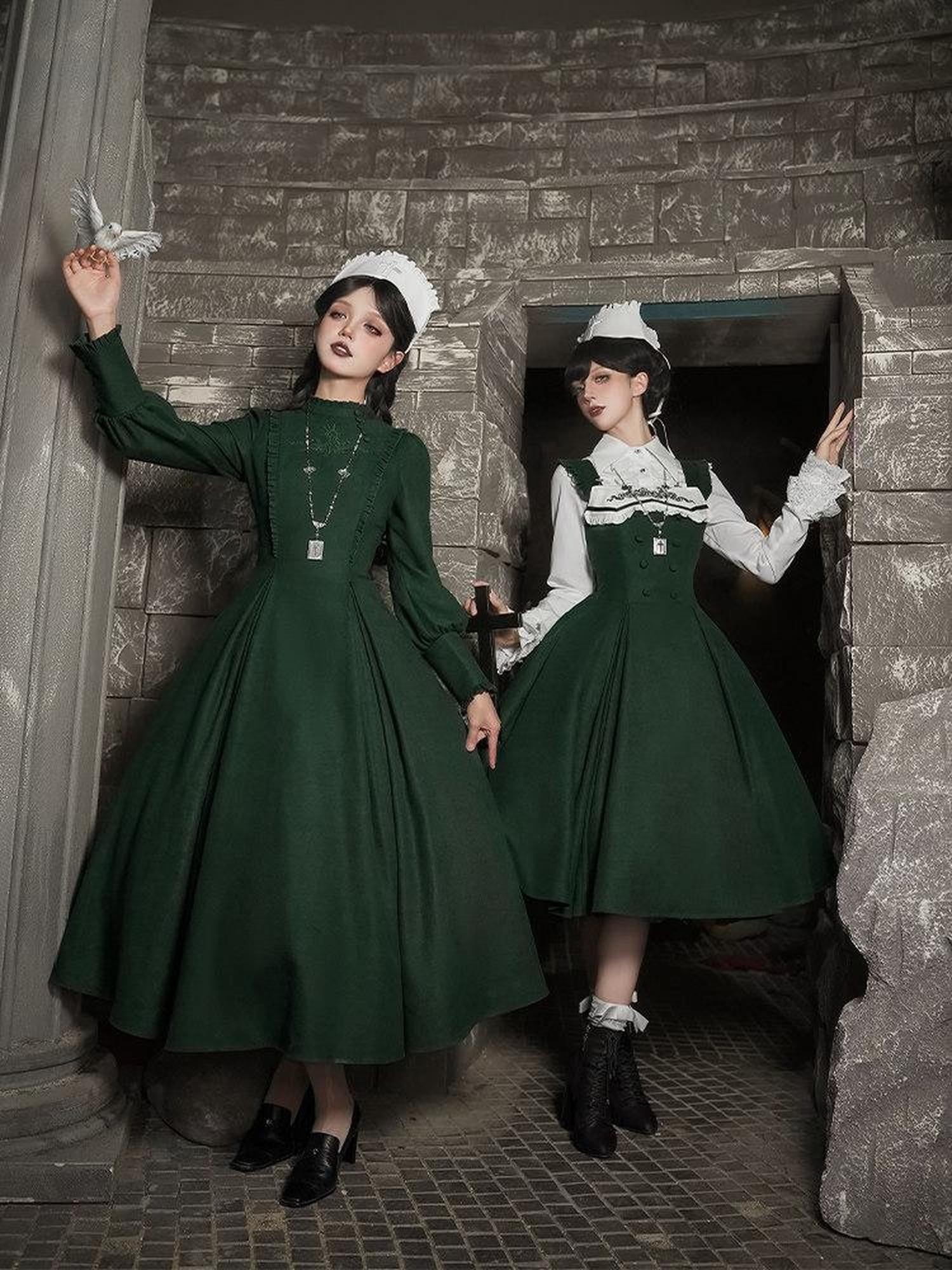 With PUJI Dark Gothic Embroidered Flared Skirt Women's Polyester Full Coordination Sets