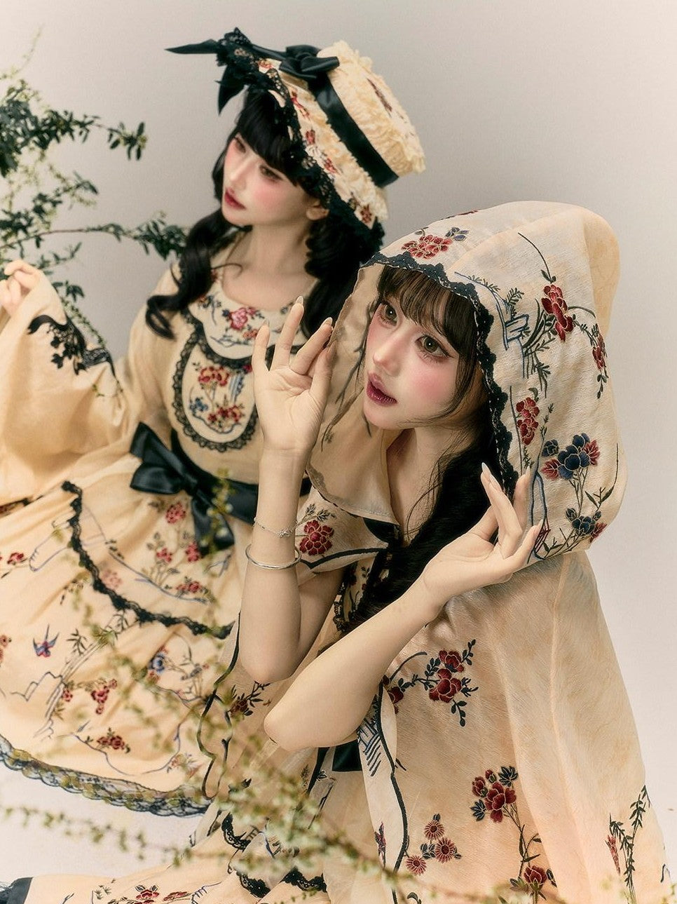 Yi Mu Hu Tao Amber Floral Bird Embroidered Sino Western Strappy Women's Jsk Sets